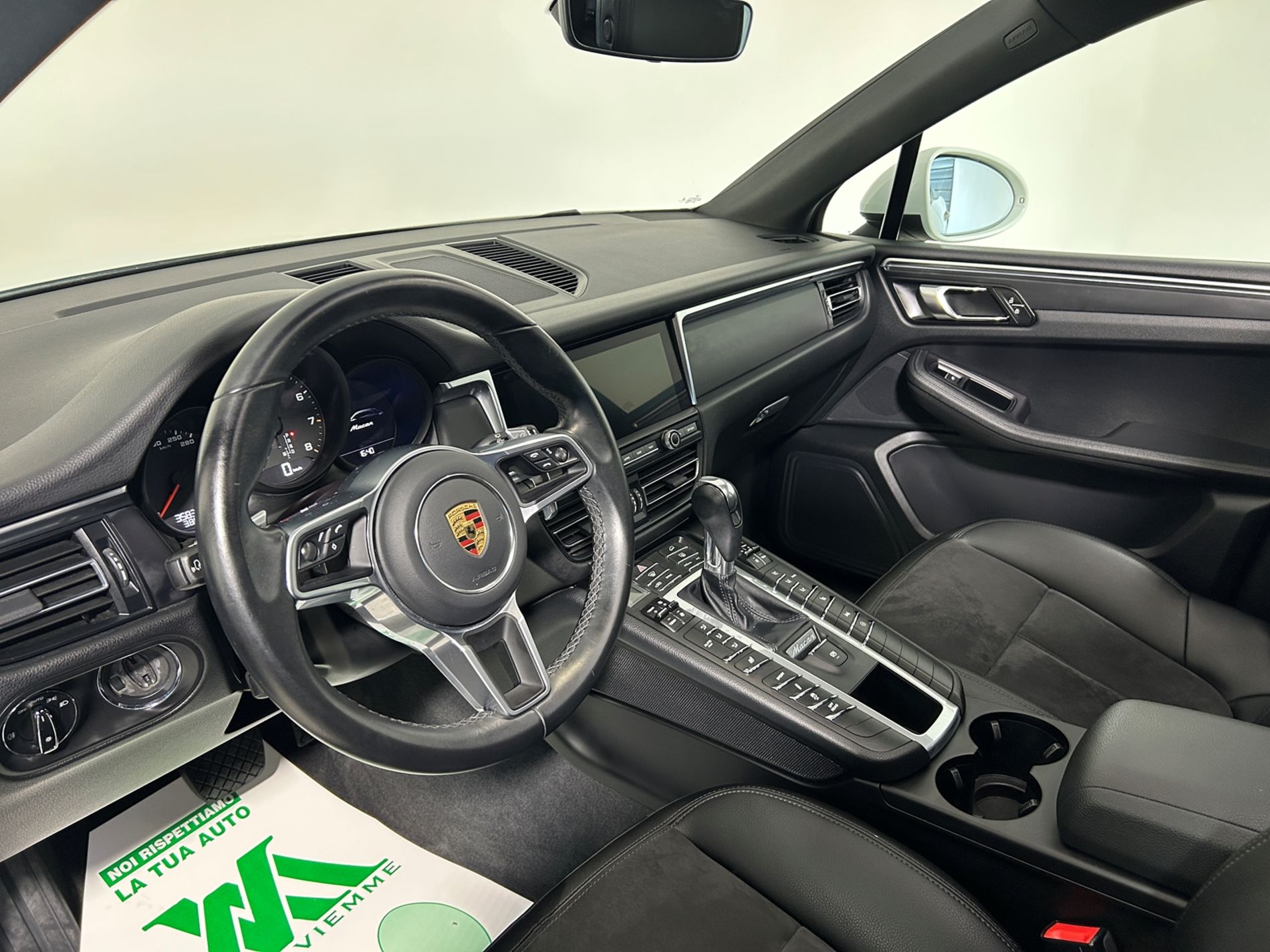 Porsche Macan 2.0 245 cv sospensioni dinamiche tetto panoramico - Autoviemme