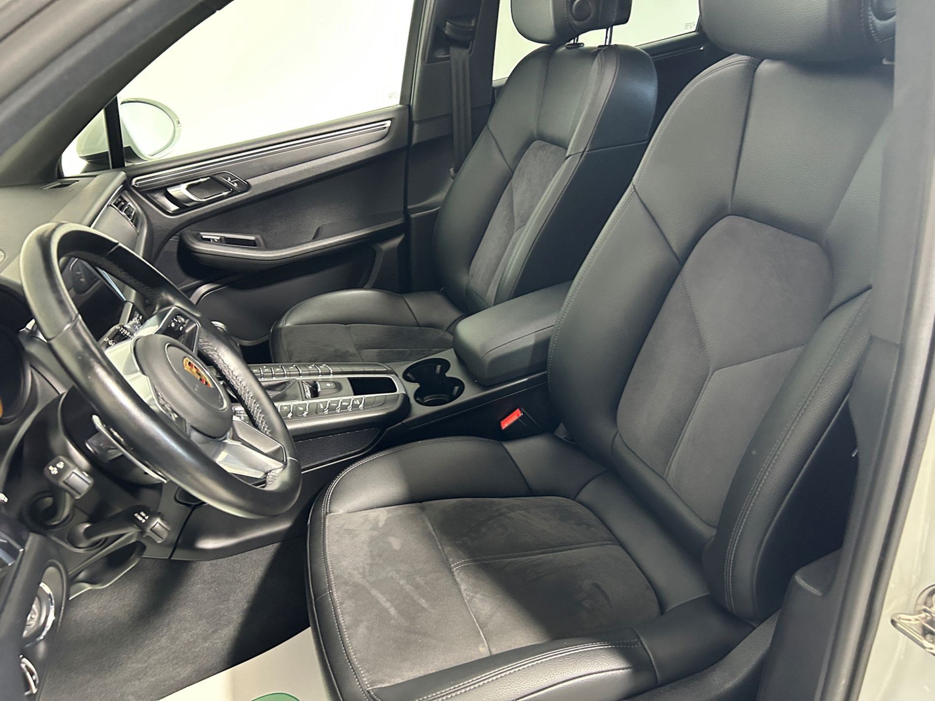 Porsche Macan 2.0 245 cv sospensioni dinamiche tetto panoramico - Autoviemme