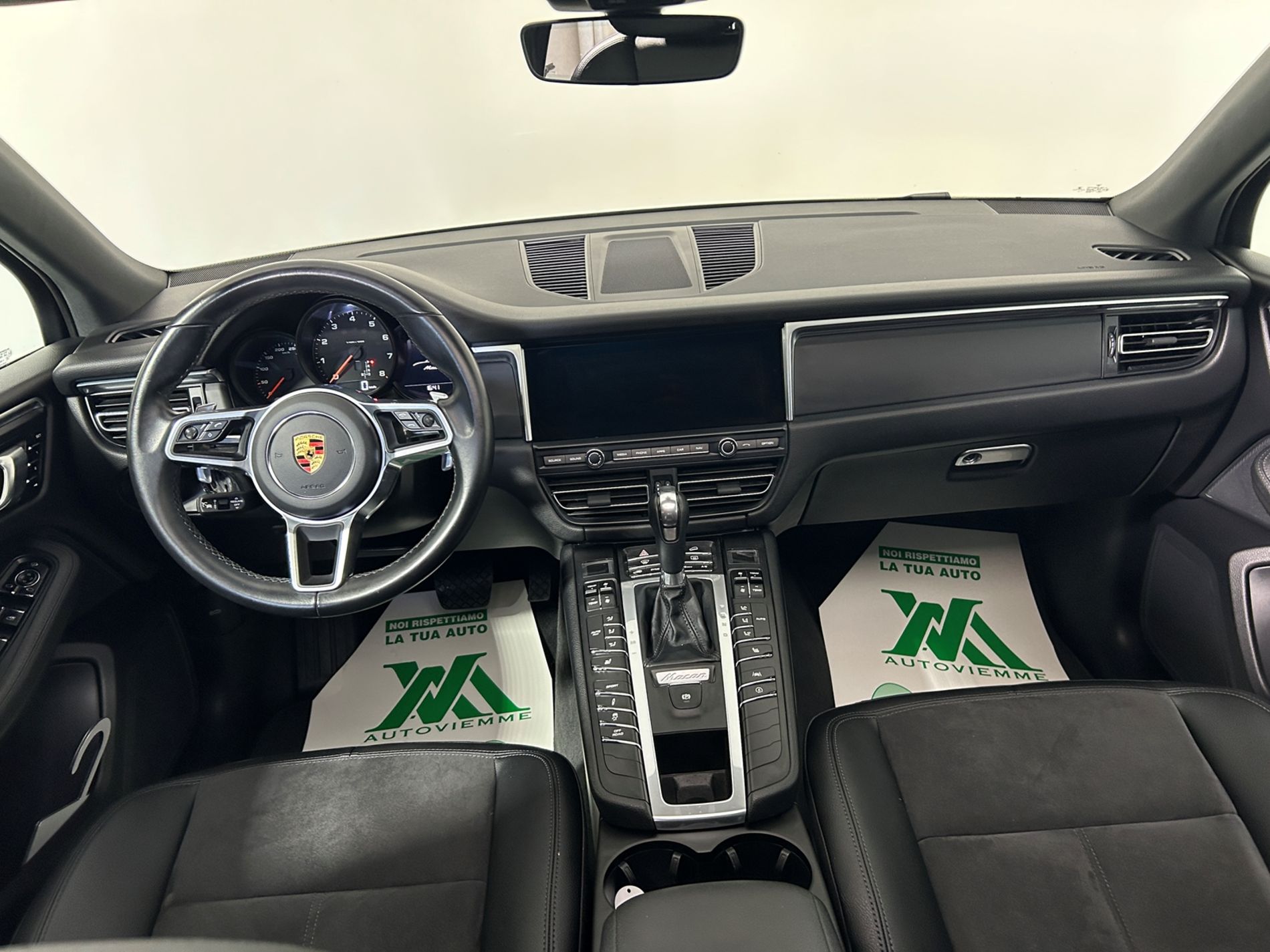Porsche Macan 2.0 245 cv sospensioni dinamiche tetto panoramico - Autoviemme
