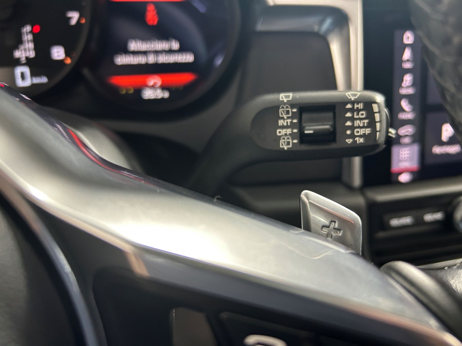 Porsche Macan 2.0 245 cv sospensioni dinamiche tetto panoramico - Autoviemme