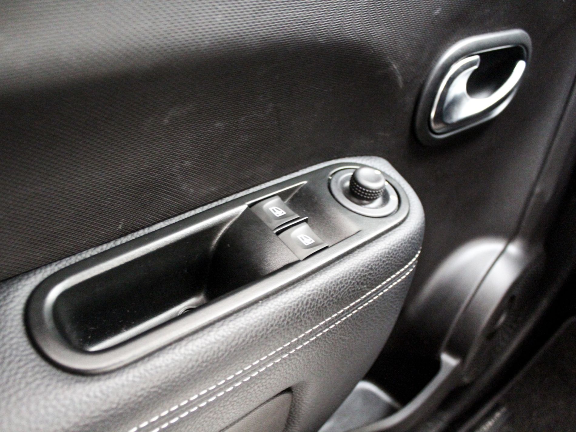 Twingo Urban Night 22kWh - Autoviemme