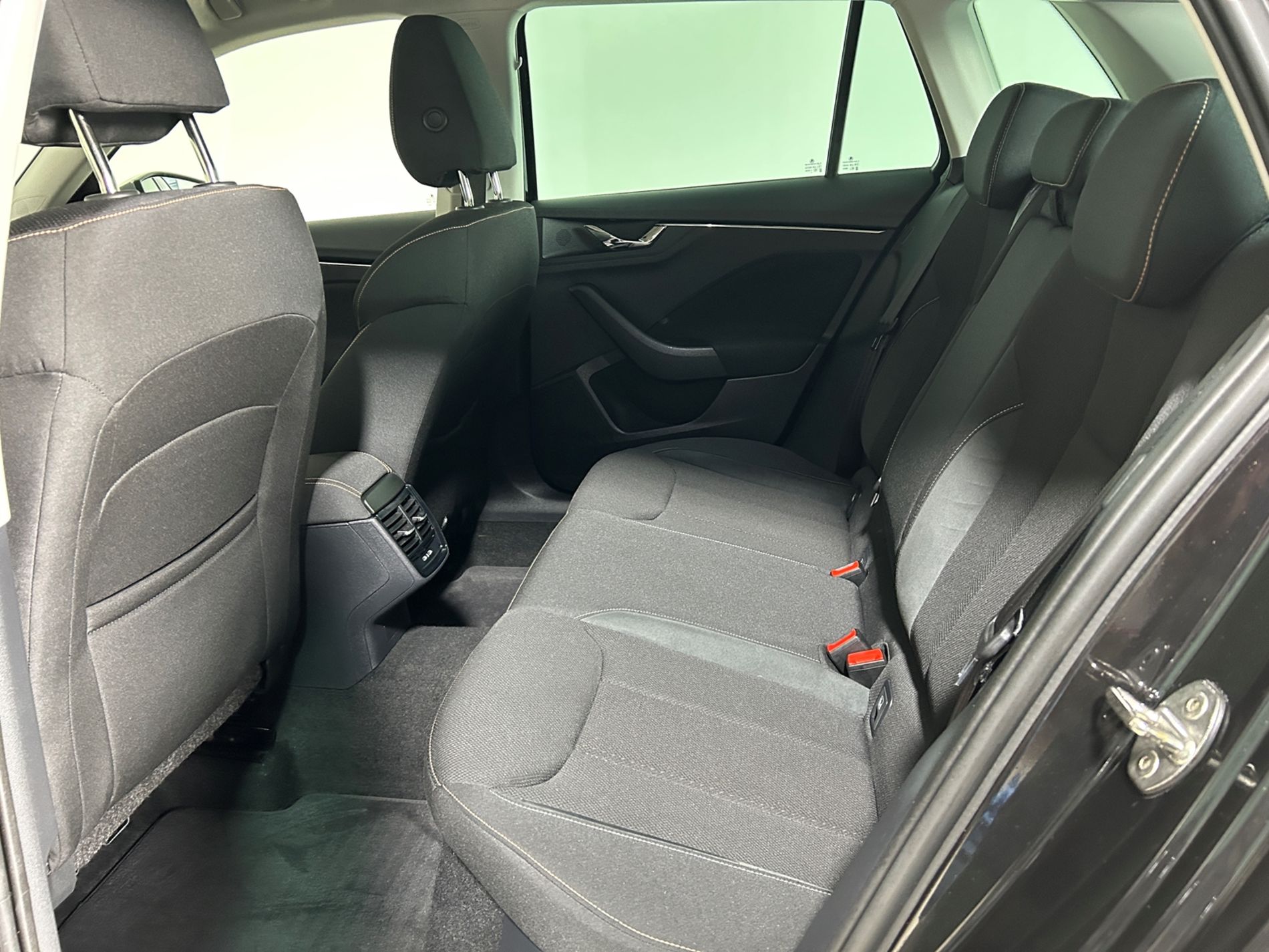 Skoda Kamiq 1.0 tsi Scoutline 110 cv dsg - Autoviemme