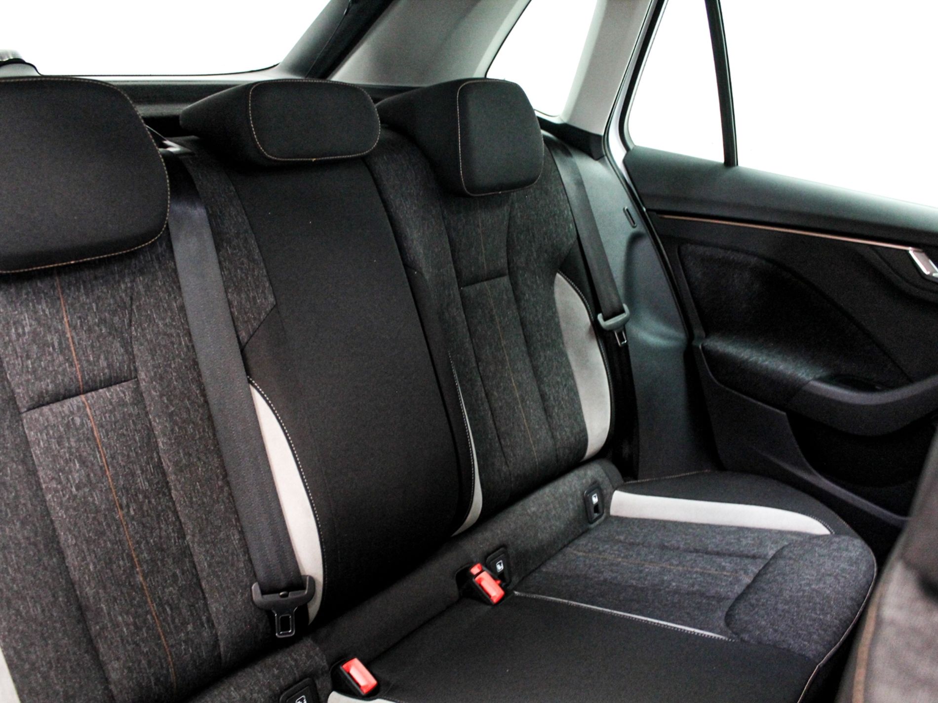 Kamiq 1.0 tsi Black Dots 110cv - Autoviemme