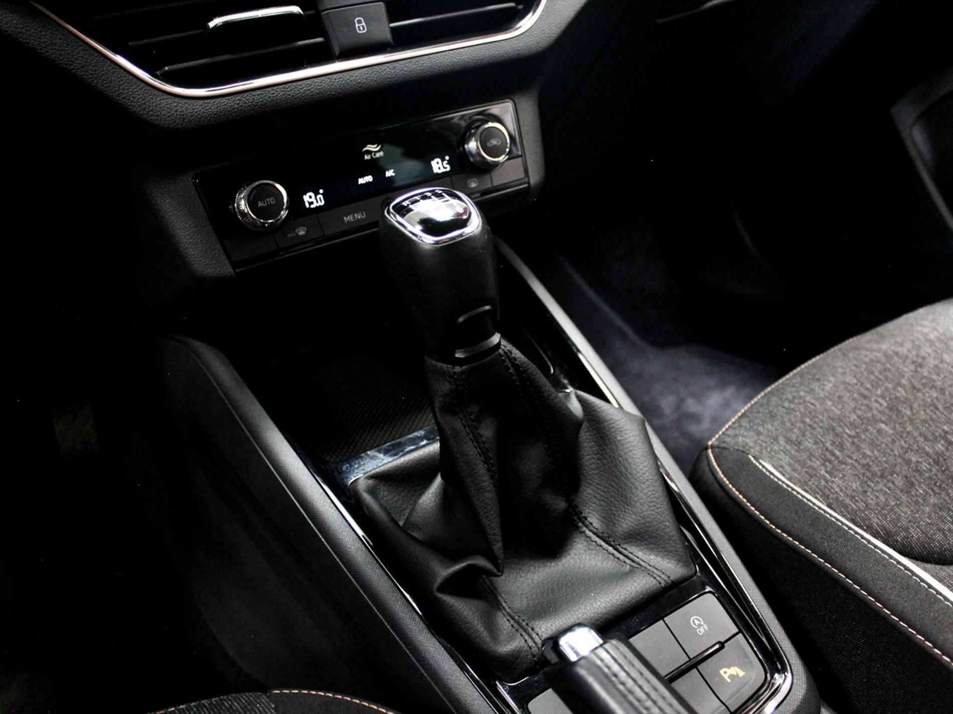 Kamiq 1.0 tsi Black Dots 110cv - Autoviemme