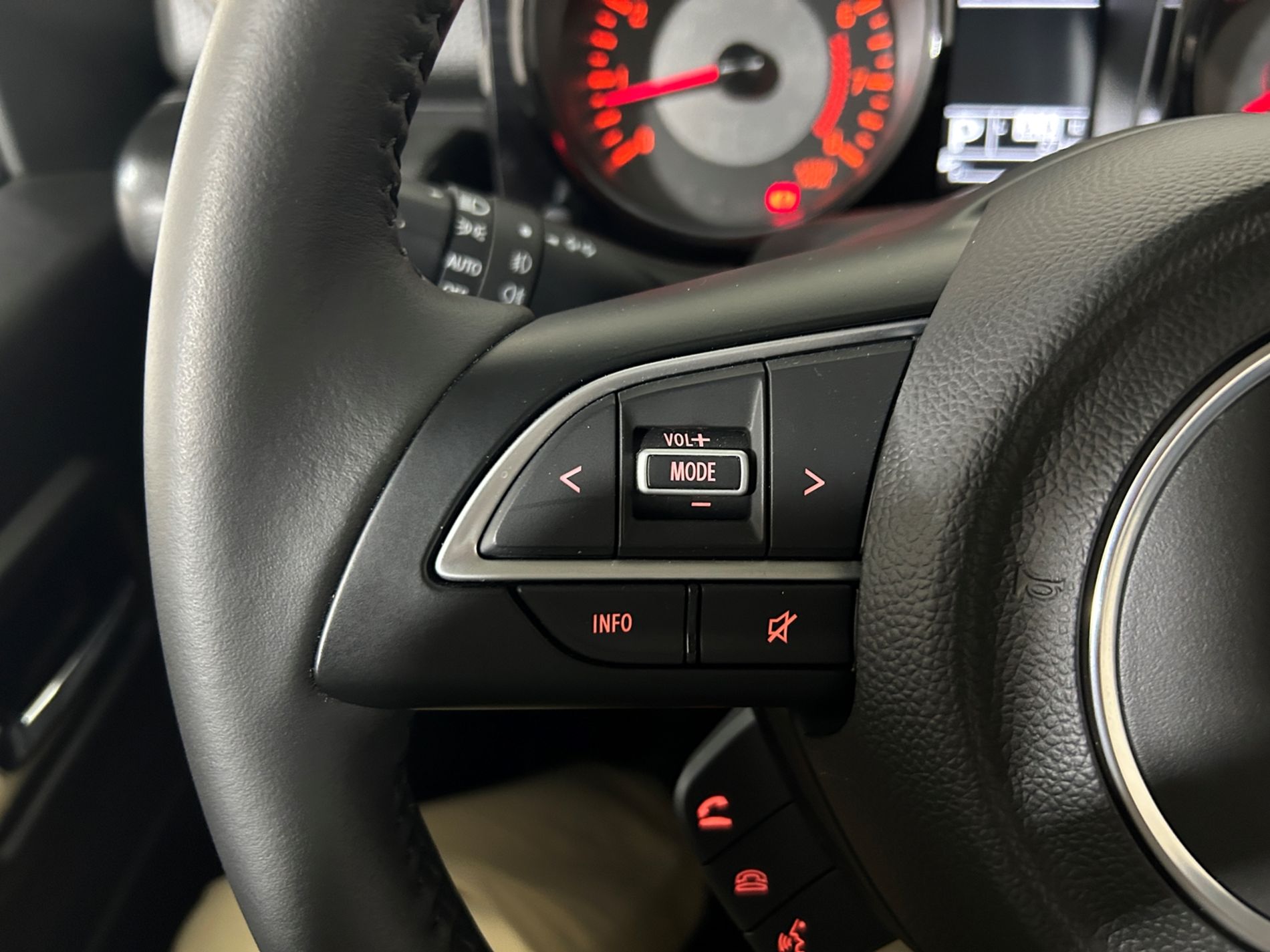 Suzuki Suzuki Jimny 1.5 at 5 porte   - Autoviemme