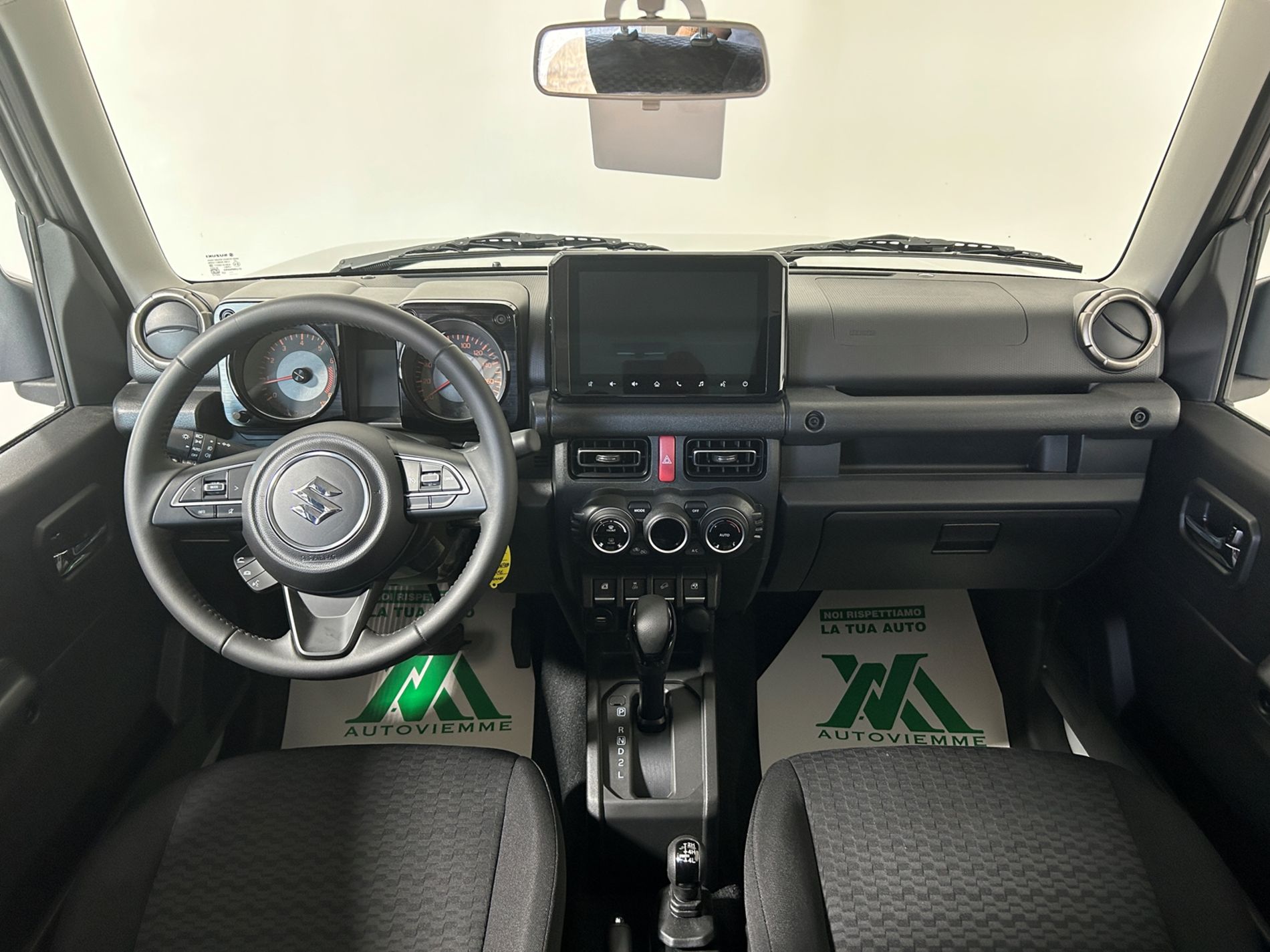 Suzuki Jimny 1.5 cambio Automatico 5 porte GLX - Autoviemme