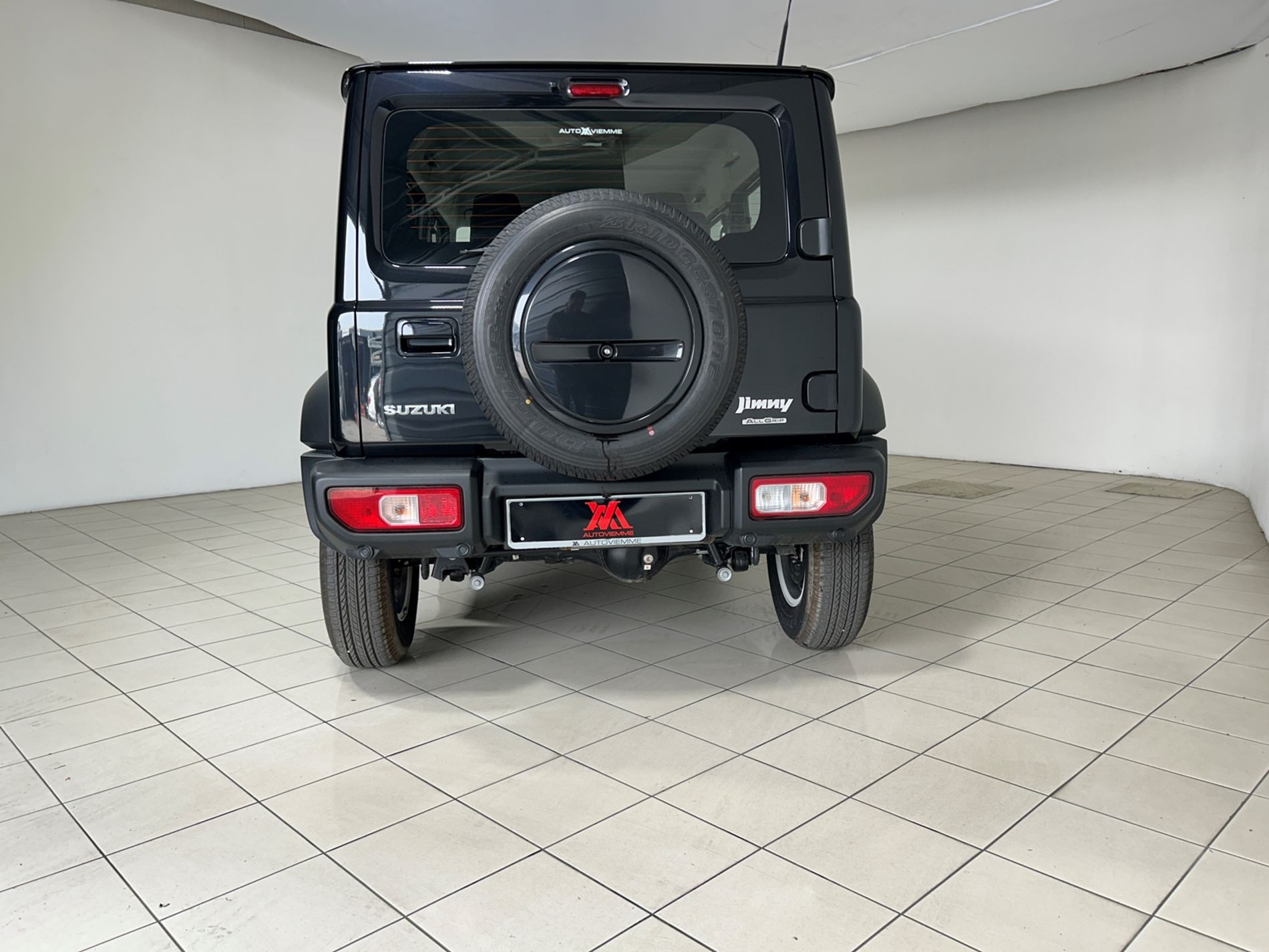 Suzuki Jimny 1.5 Cambio Automatico 5 porte 4 posti - Autoviemme