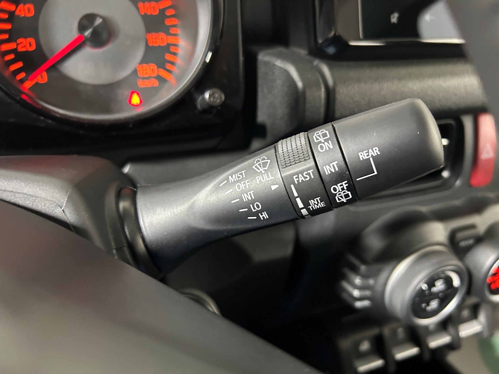 Suzuki Jimny 1.5 Cambio Automatico 5 porte 4 posti - Autoviemme