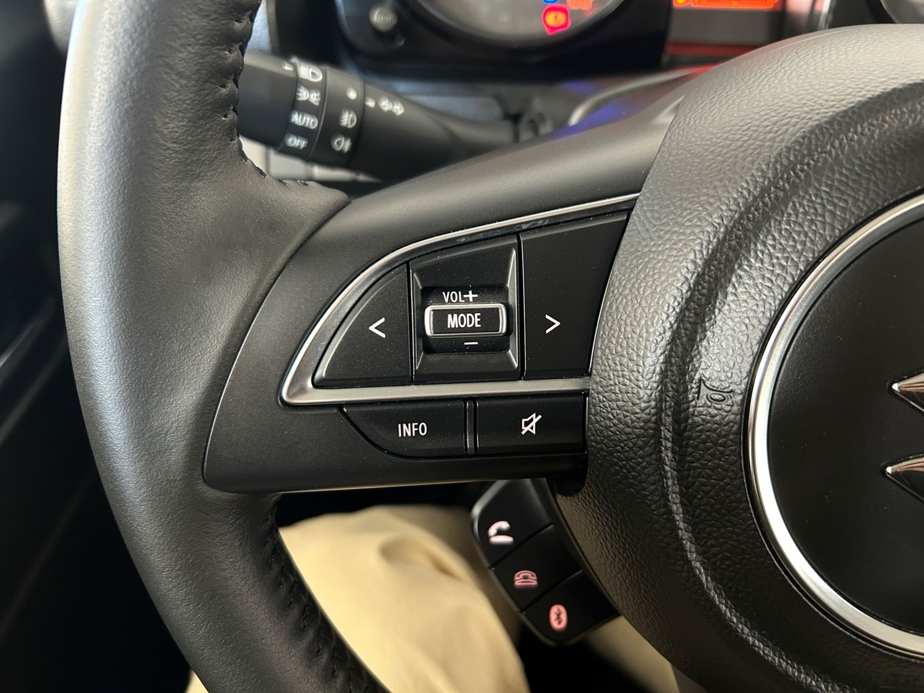 Suzuki 1.5 3p Gl - Autoviemme