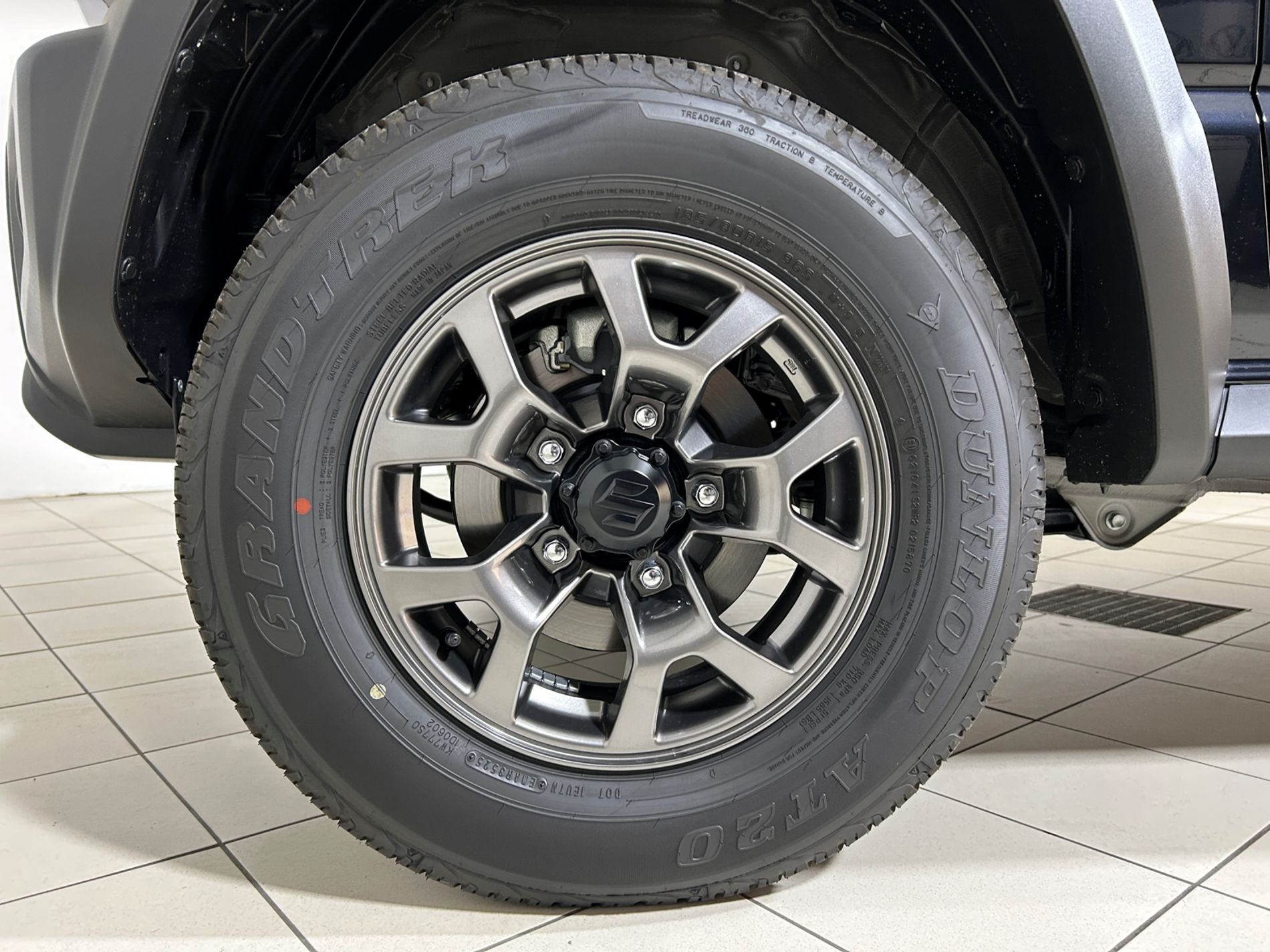 Suzuki Jimny GLX 4 posti 3 porte cambio automatico - Autoviemme