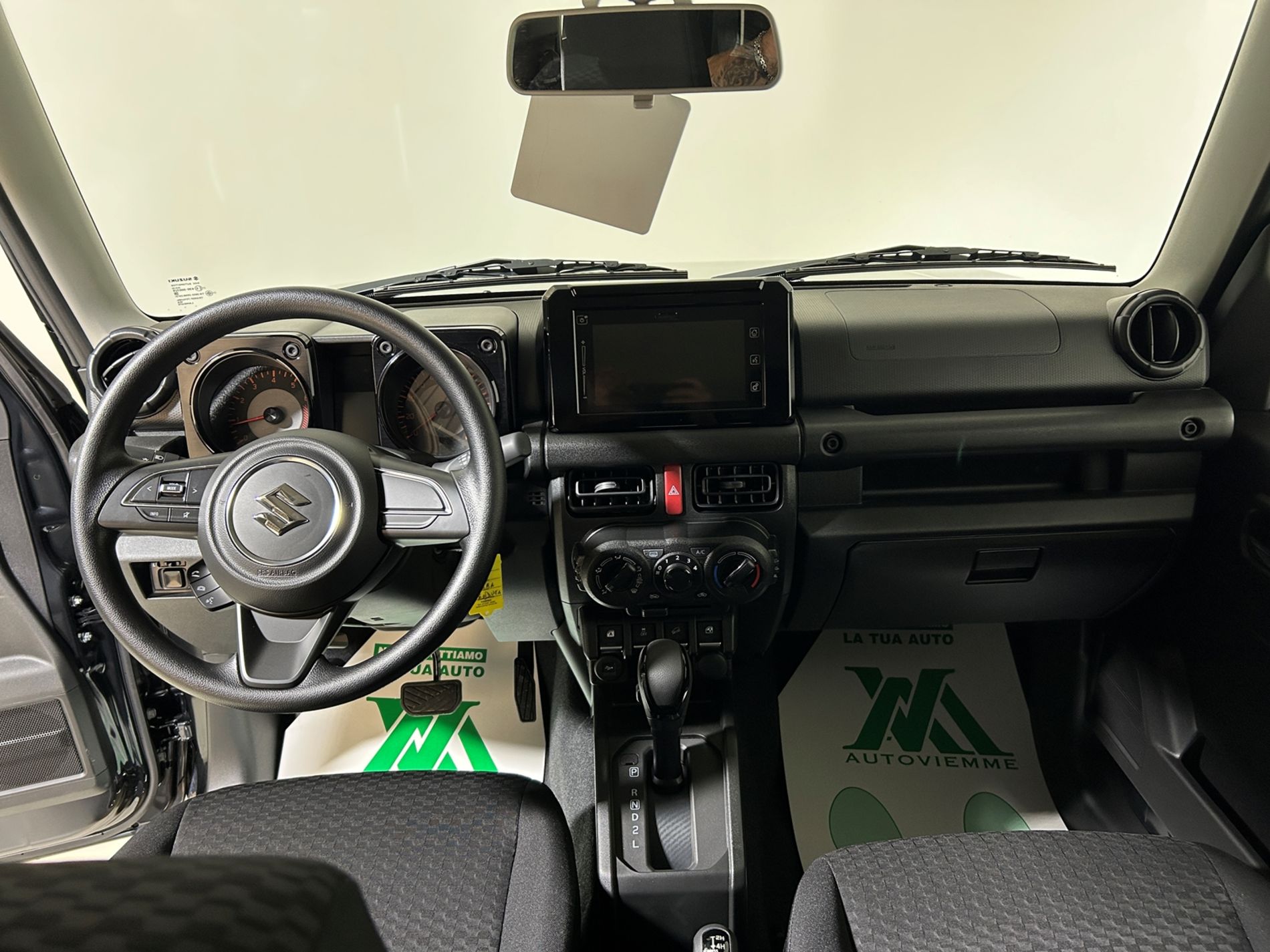 Suzuki Jimny GLX 4 posti 3 porte cambio automatico - Autoviemme