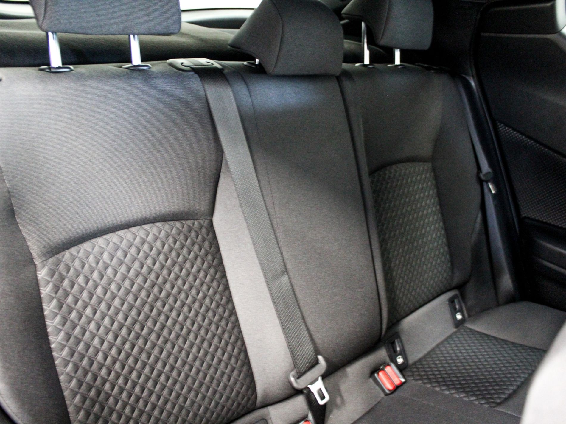 C-HR 1.8h Active e-cvt - Autoviemme