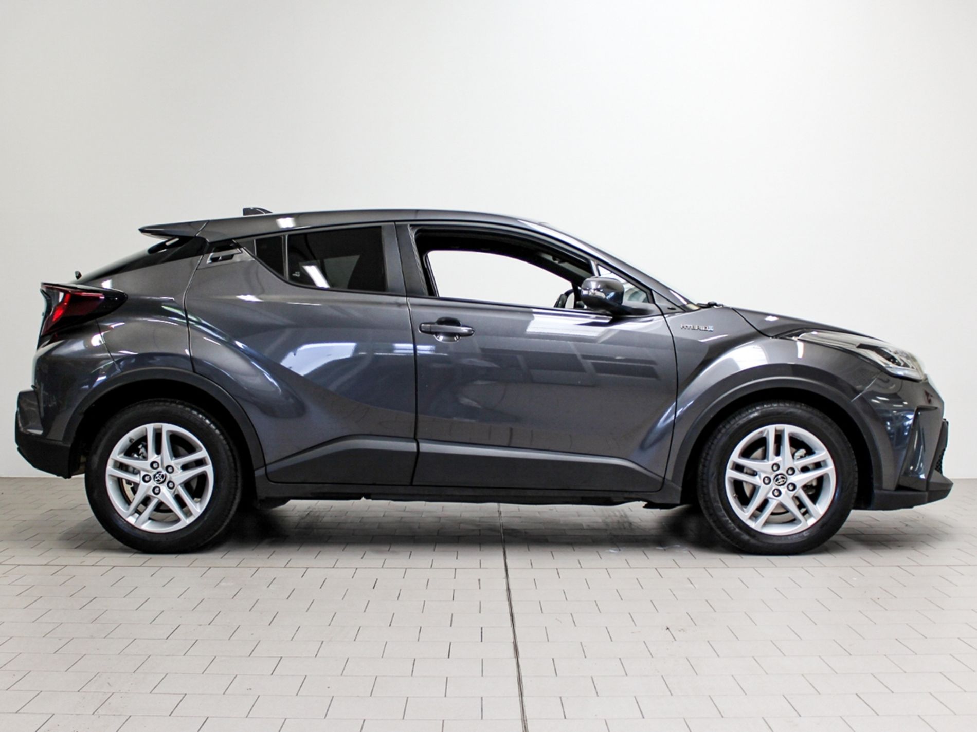 C-HR 1.8h Active e-cvt - Autoviemme