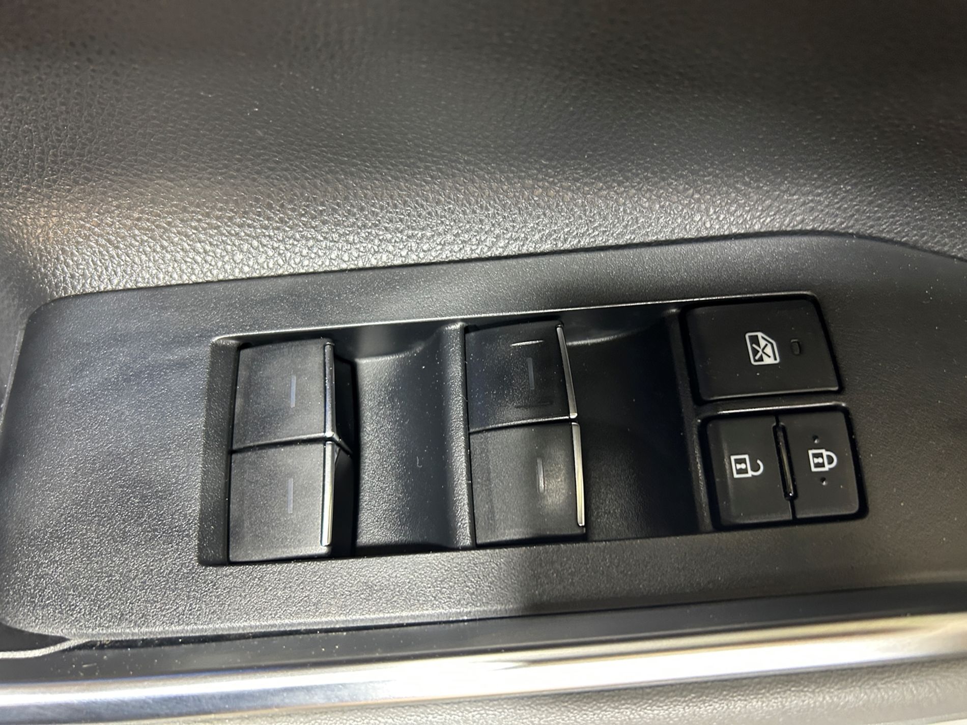 Toyota Highlander 2.5h Executive tetto apribile 7 posti impianto JBL - Autoviemme