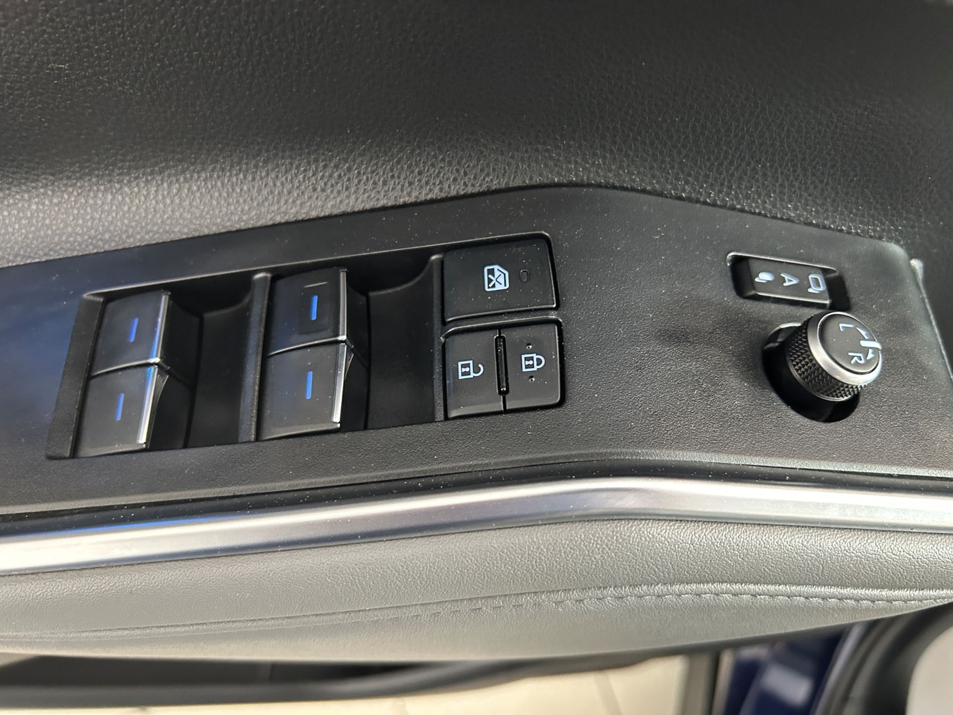 Toyota Highlander 2.5h Executive tetto apribile 7 posti impianto JBL - Autoviemme