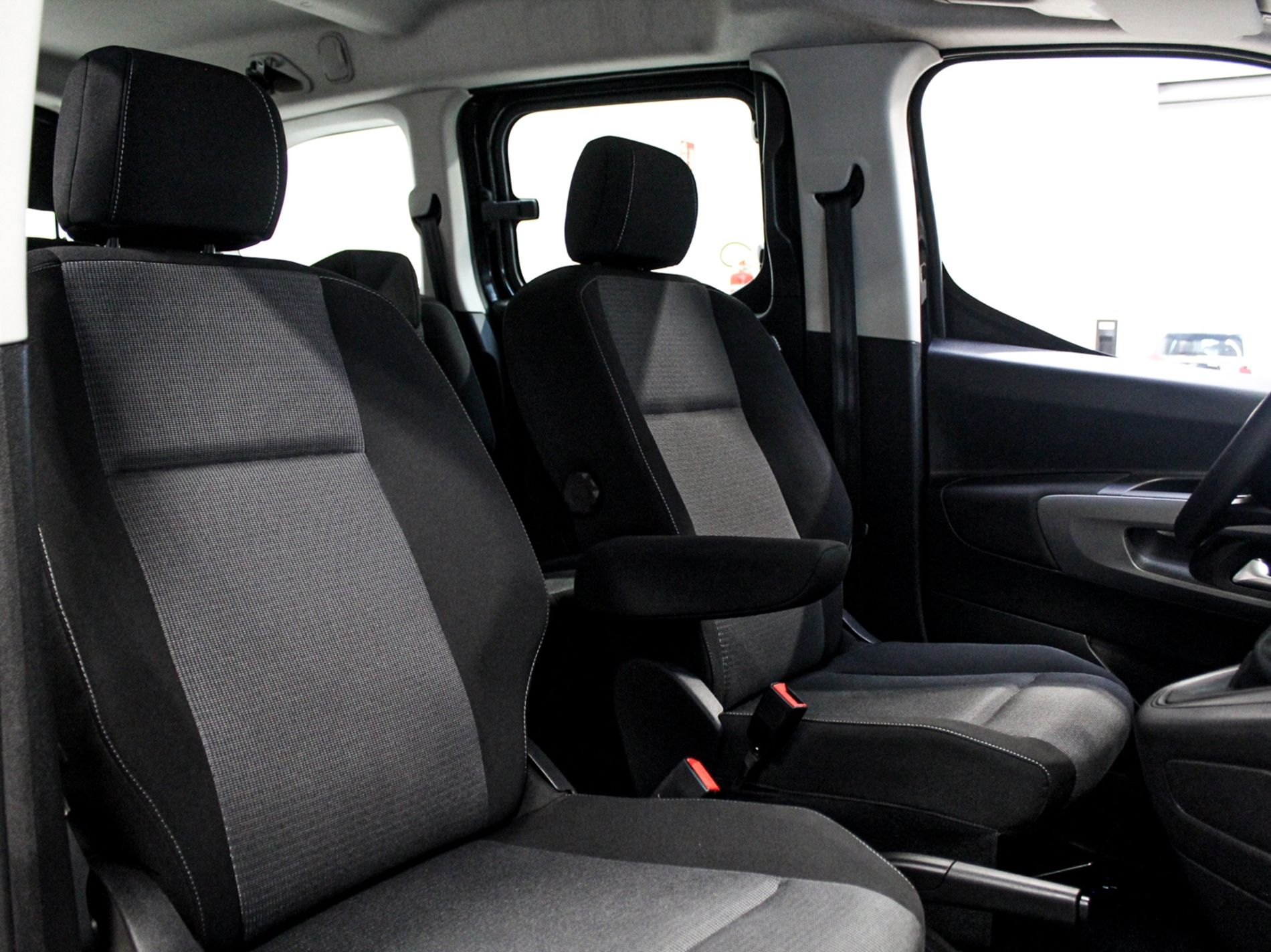 proace city verso 1.5D 130cv S&S L2 D Lounge 7p.ti - Autoviemme