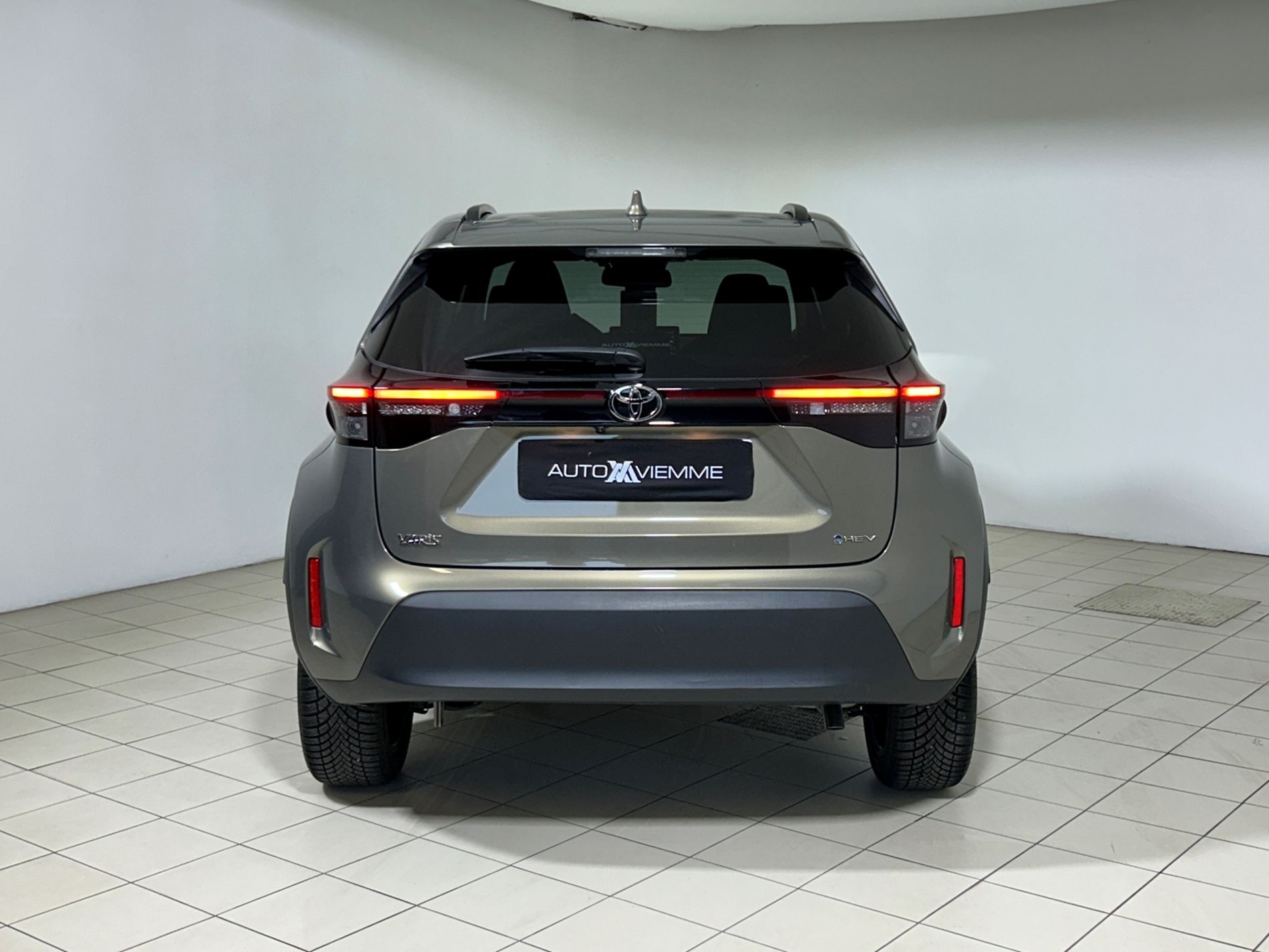 Yaris Cross Lounge 130cv - Autoviemme