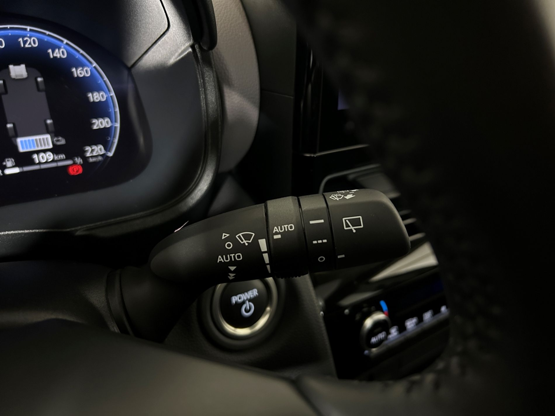 Yaris Cross Lounge 130cv - Autoviemme