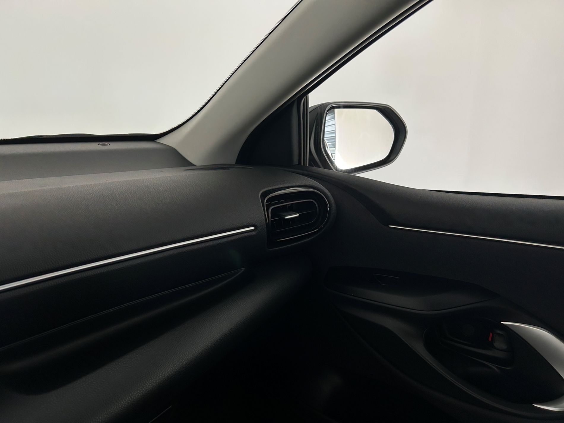 Toyota Yaris 1.5 Trend   - Autoviemme