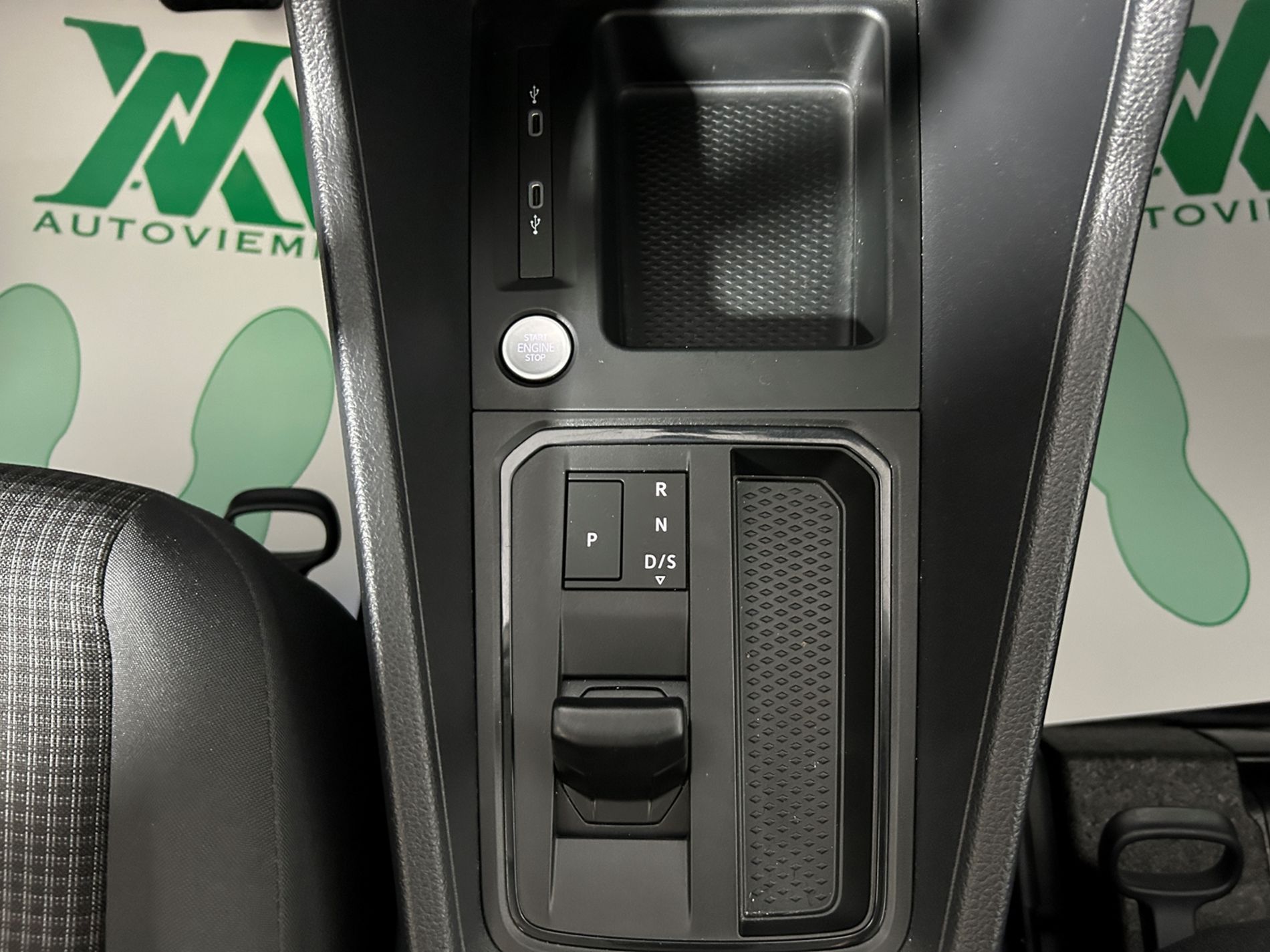 Volkswagen Caddy Maxi space 7 posti con gancio traino  - Autoviemme