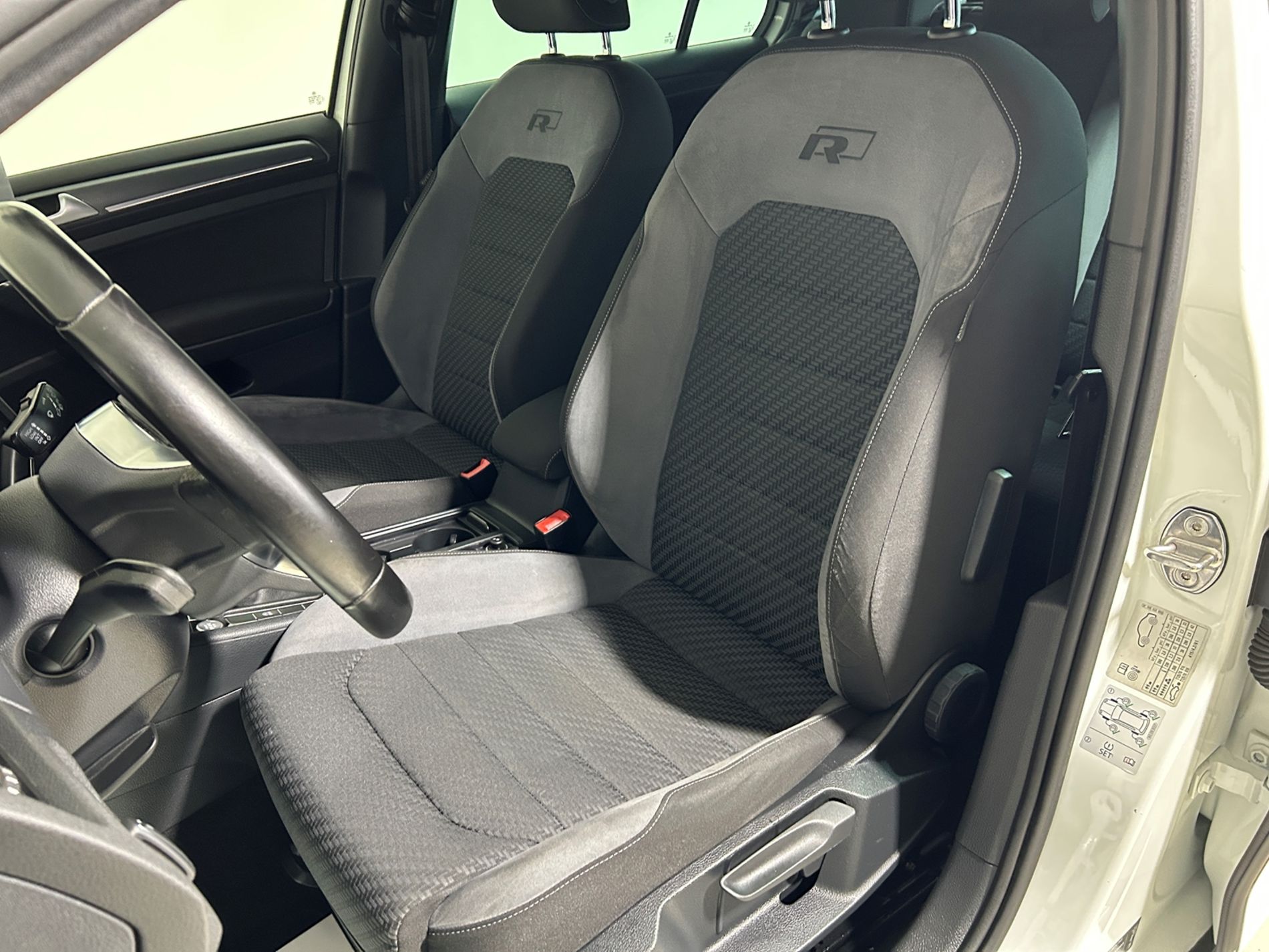 Volkswagen Golf 5 porte 1.6 tdi Sport R-Line 115 cv - Autoviemme