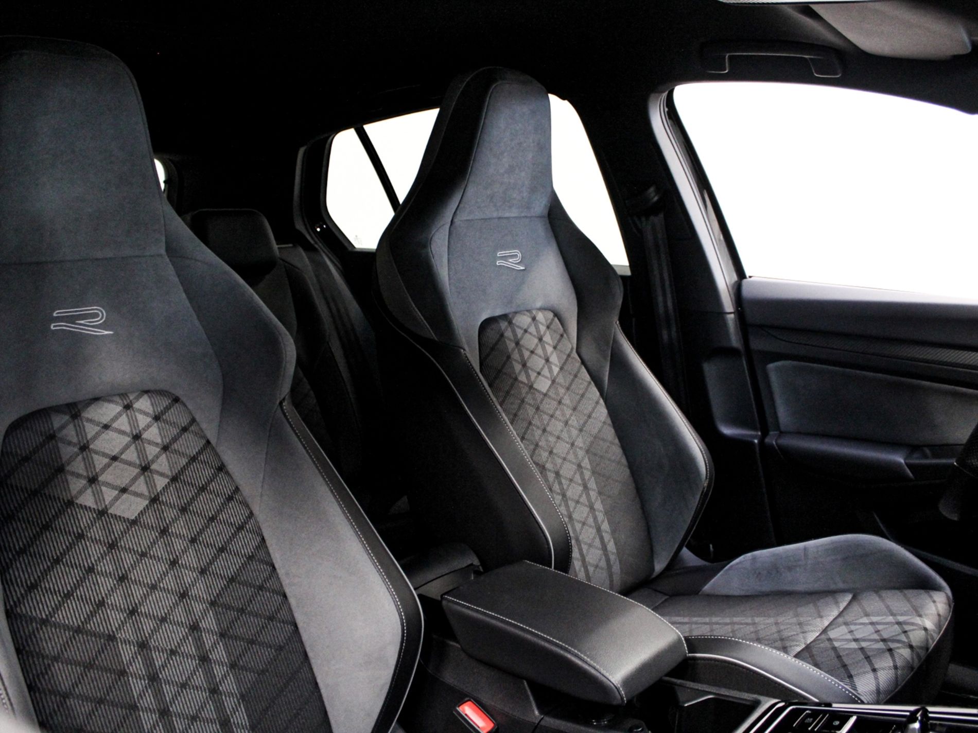 Golf 1.5 etsi evo R-Line 150cv dsg - Autoviemme