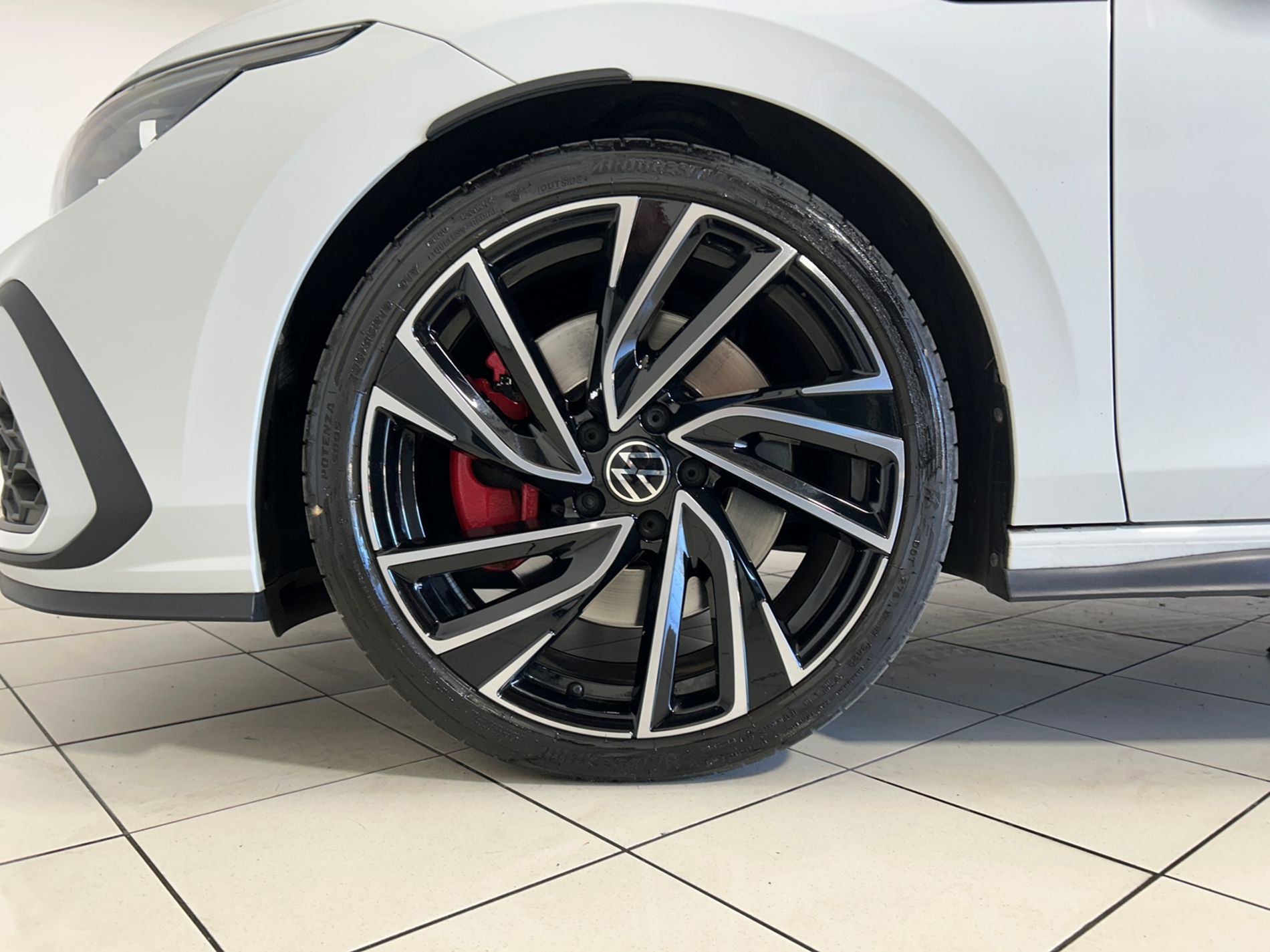 Volkswagen Golf 2.0 tsi GTI 245 cv dsg Tetto apribile sedili in pelle ventilati - Autoviemme