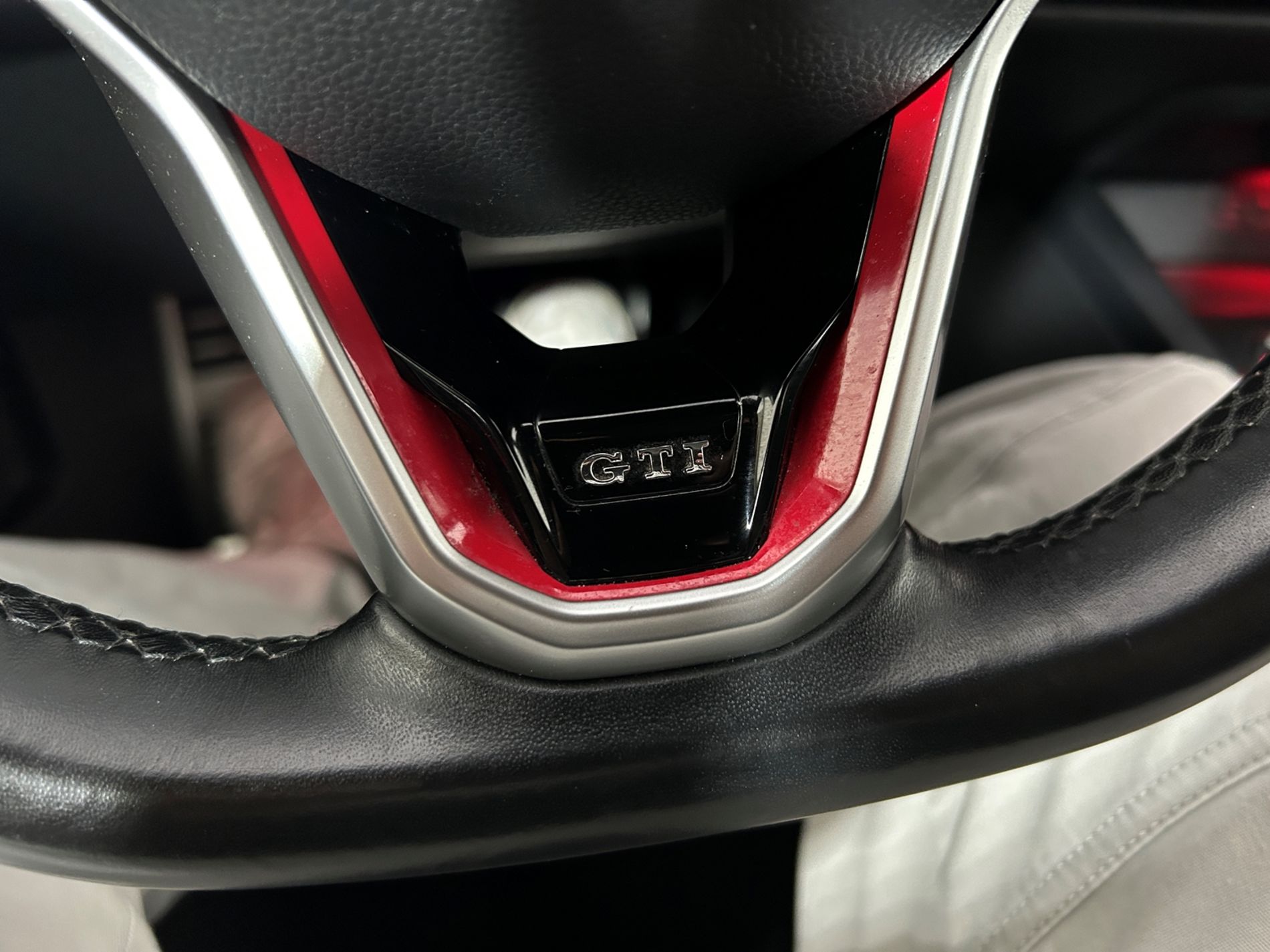 Golf GTI 2.0 245cv dsg - Autoviemme