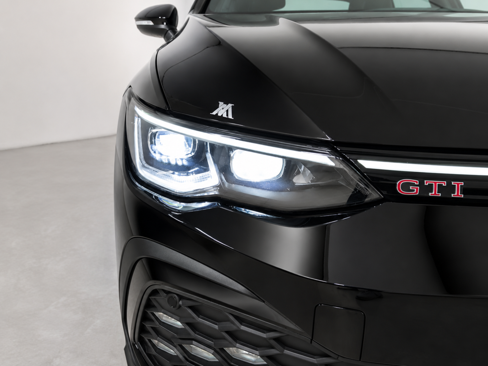 Volkswagen Golf GTI 245cv - Autoviemme