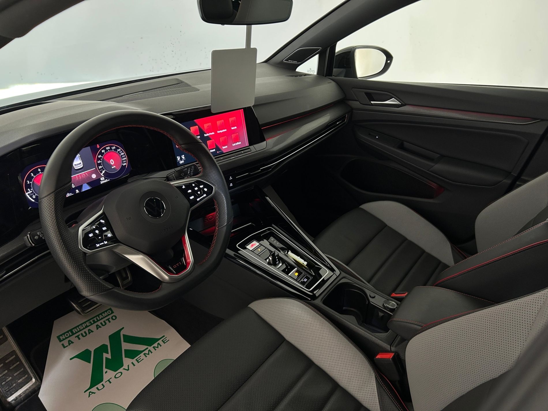 Volkswagen Golf GTI 245cv - Autoviemme