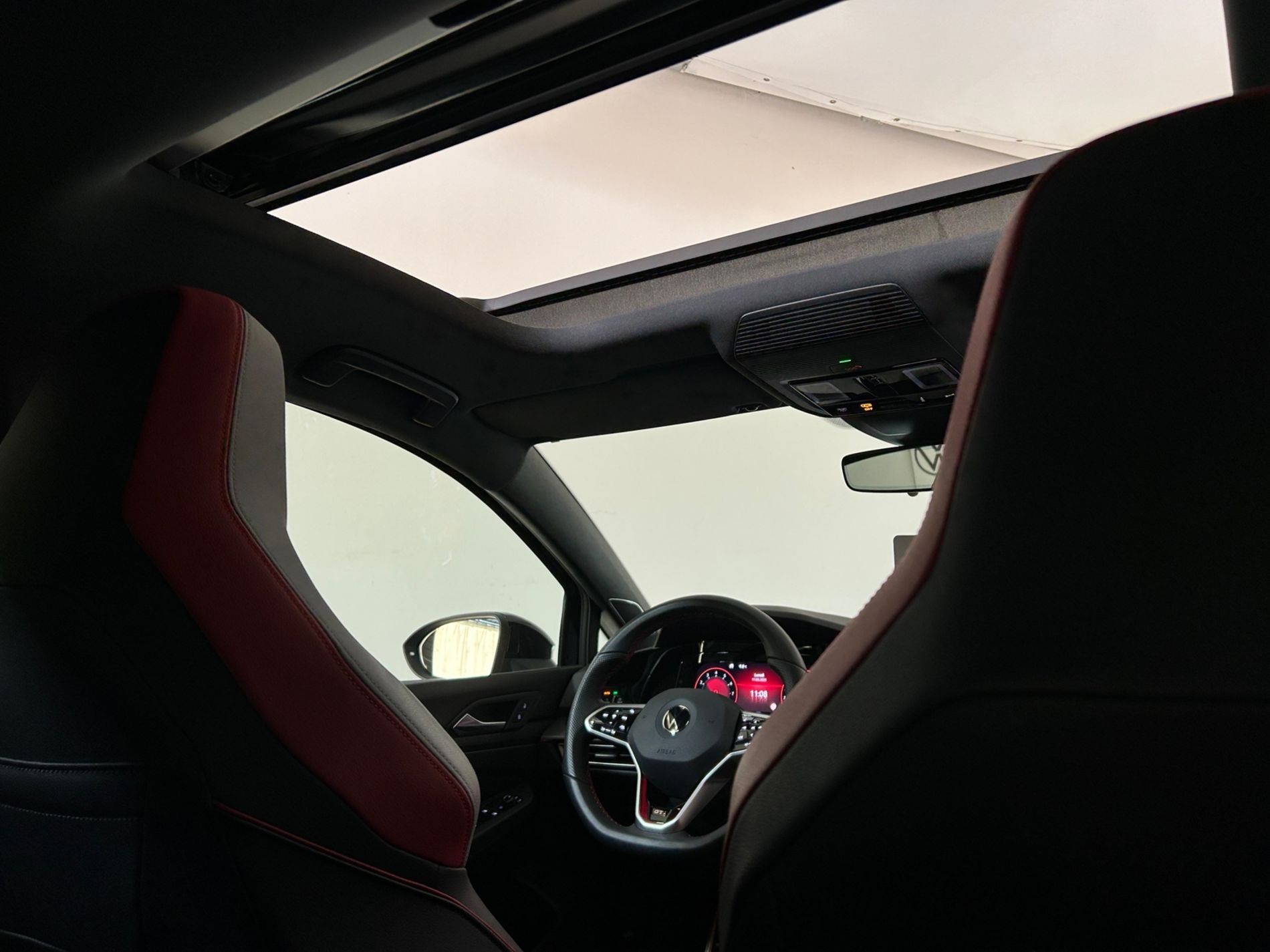 Volkswagen Golf GTI 245cv - Autoviemme