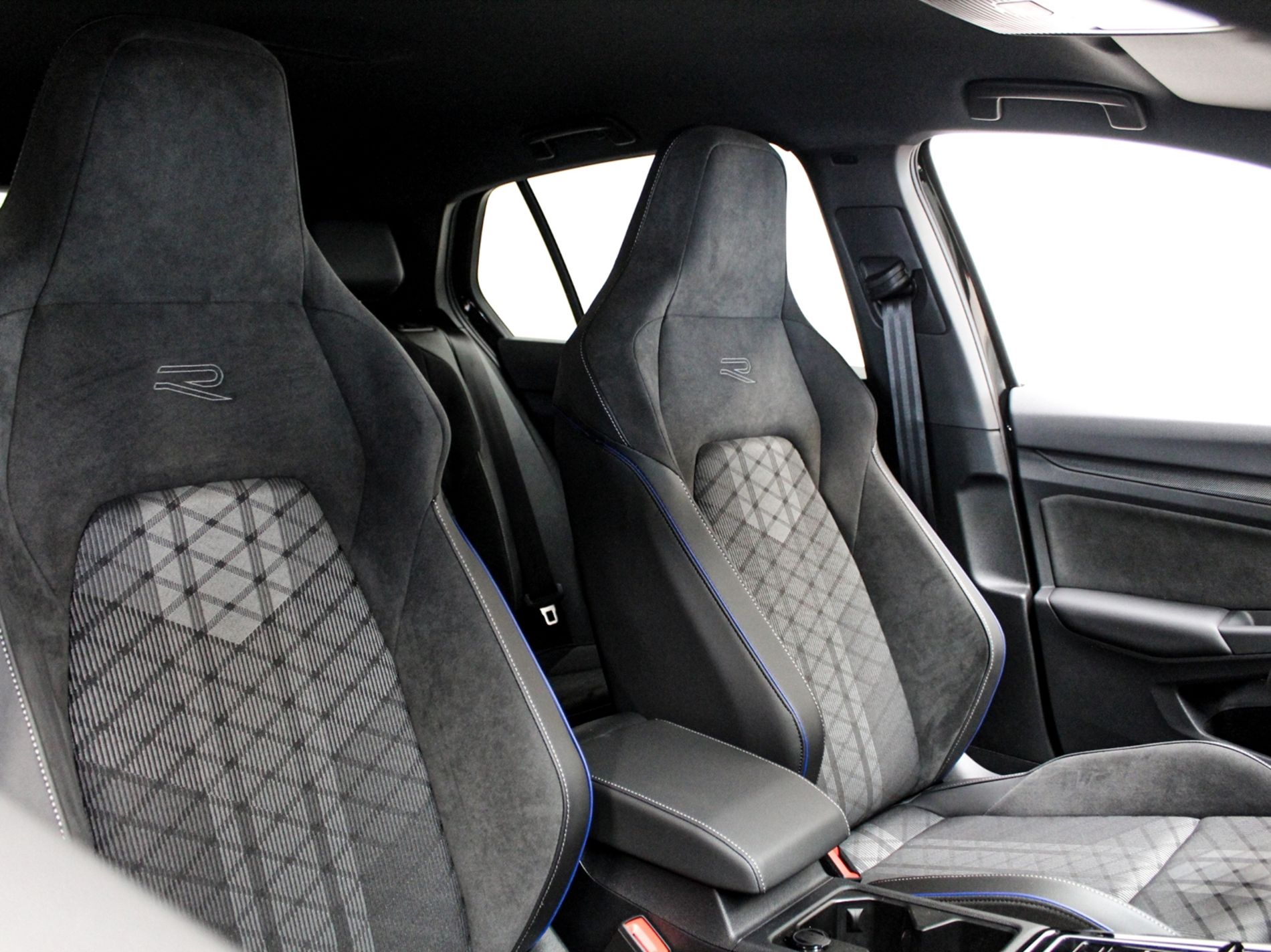 NUOVA GOLF R-LINE PLUS 1.5 ETSI DSG - Autoviemme