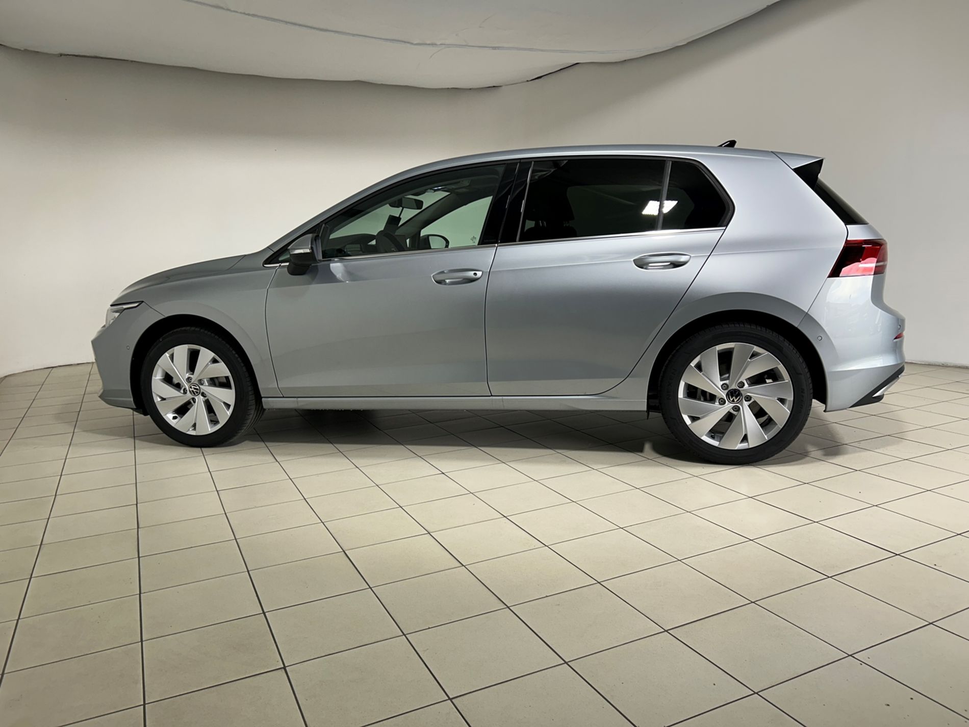 Volkswagen Golf 1.5 etsi Style 150 cv dsg Park assist plus e sedili Ergo Active - Autoviemme