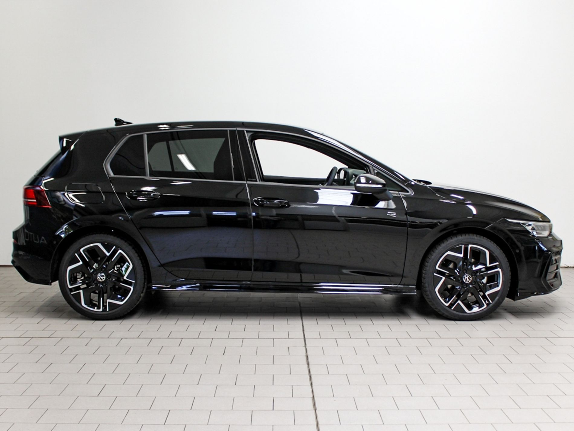Golf 2.0 tdi R-Line Plus 150cv dsg - Autoviemme