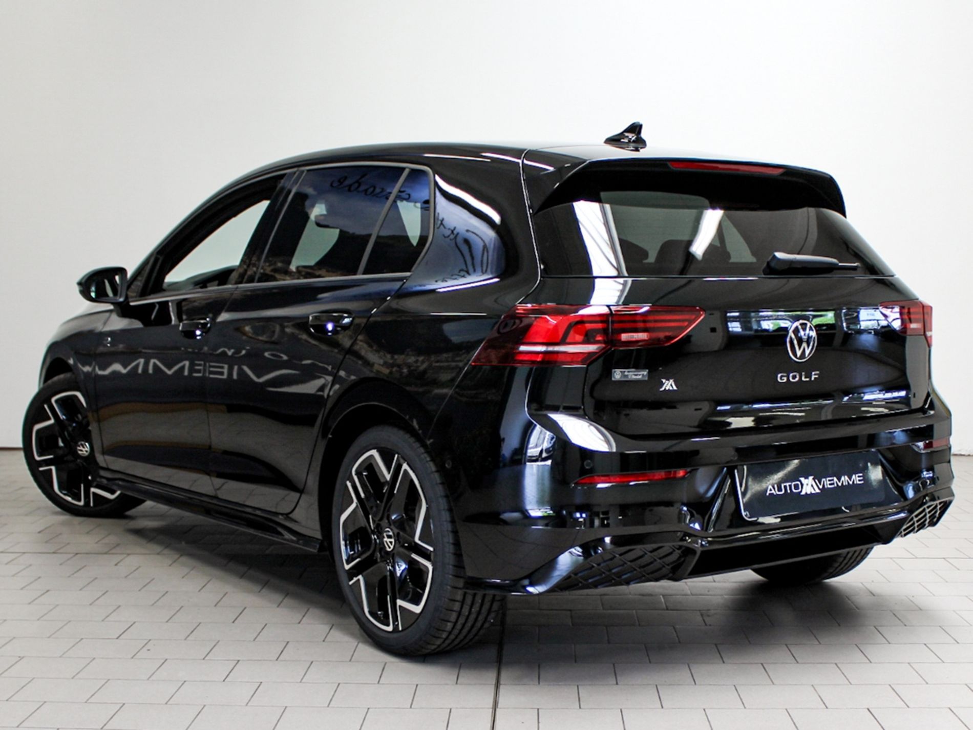 Golf 2.0 tdi R-Line Plus 150cv dsg - Autoviemme