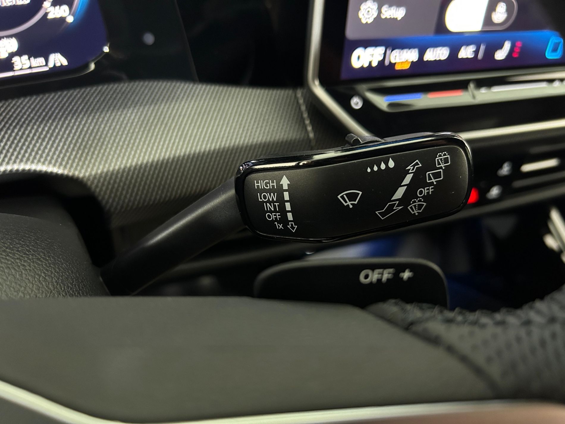 Golf 2.0 tdi R-Line Plus 150cv dsg - Autoviemme