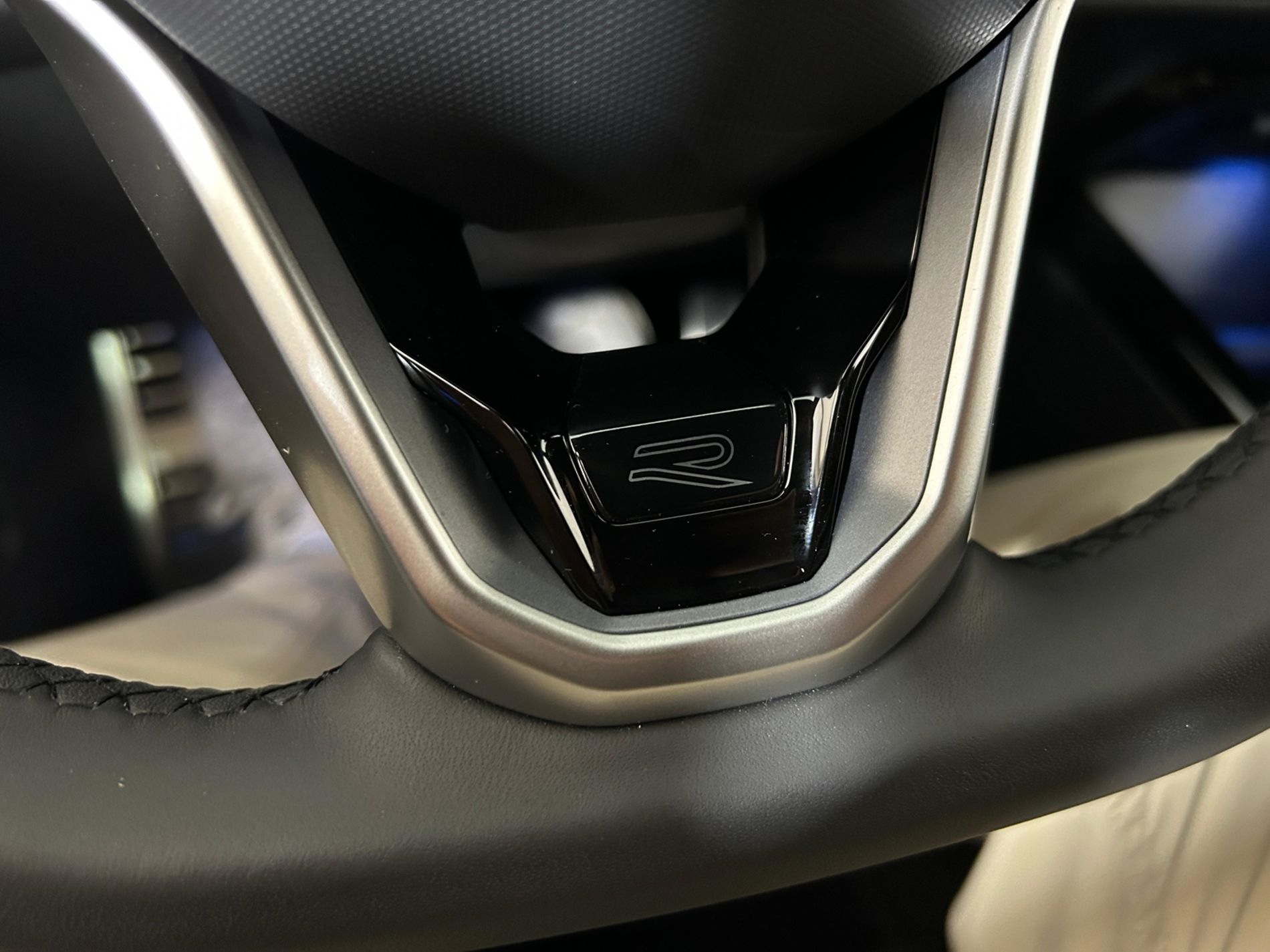 Golf 2.0 tdi R-Line Plus 150cv dsg - Autoviemme