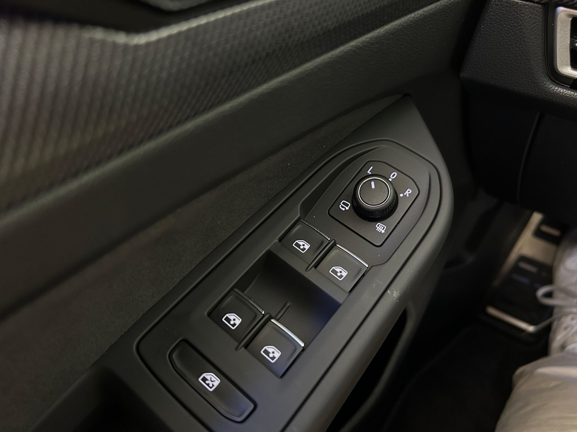 Golf 2.0 tdi R-Line Plus 150cv dsg - Autoviemme