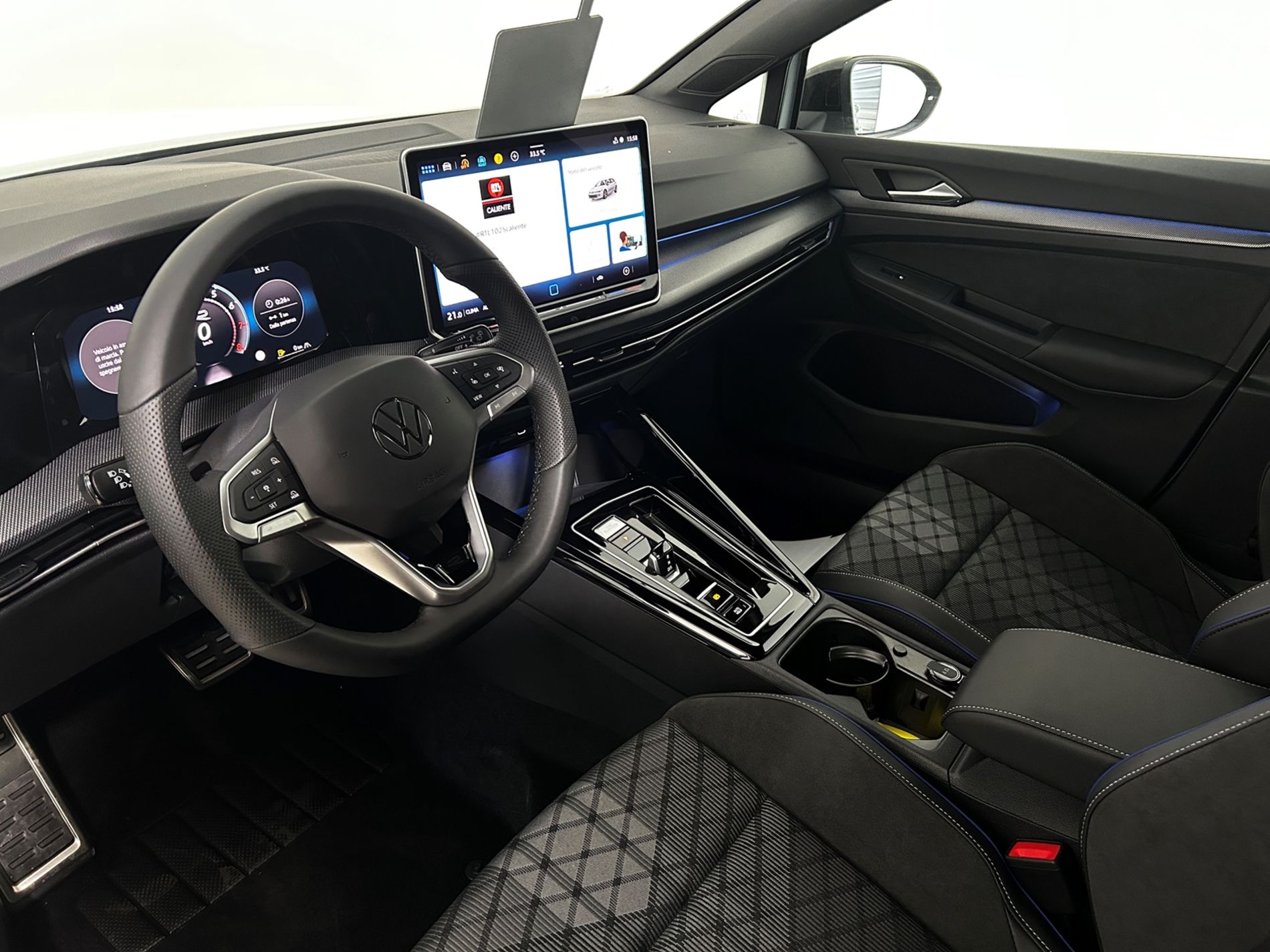 Golf 1.5 R-Line Plus 150cv dsg - Autoviemme