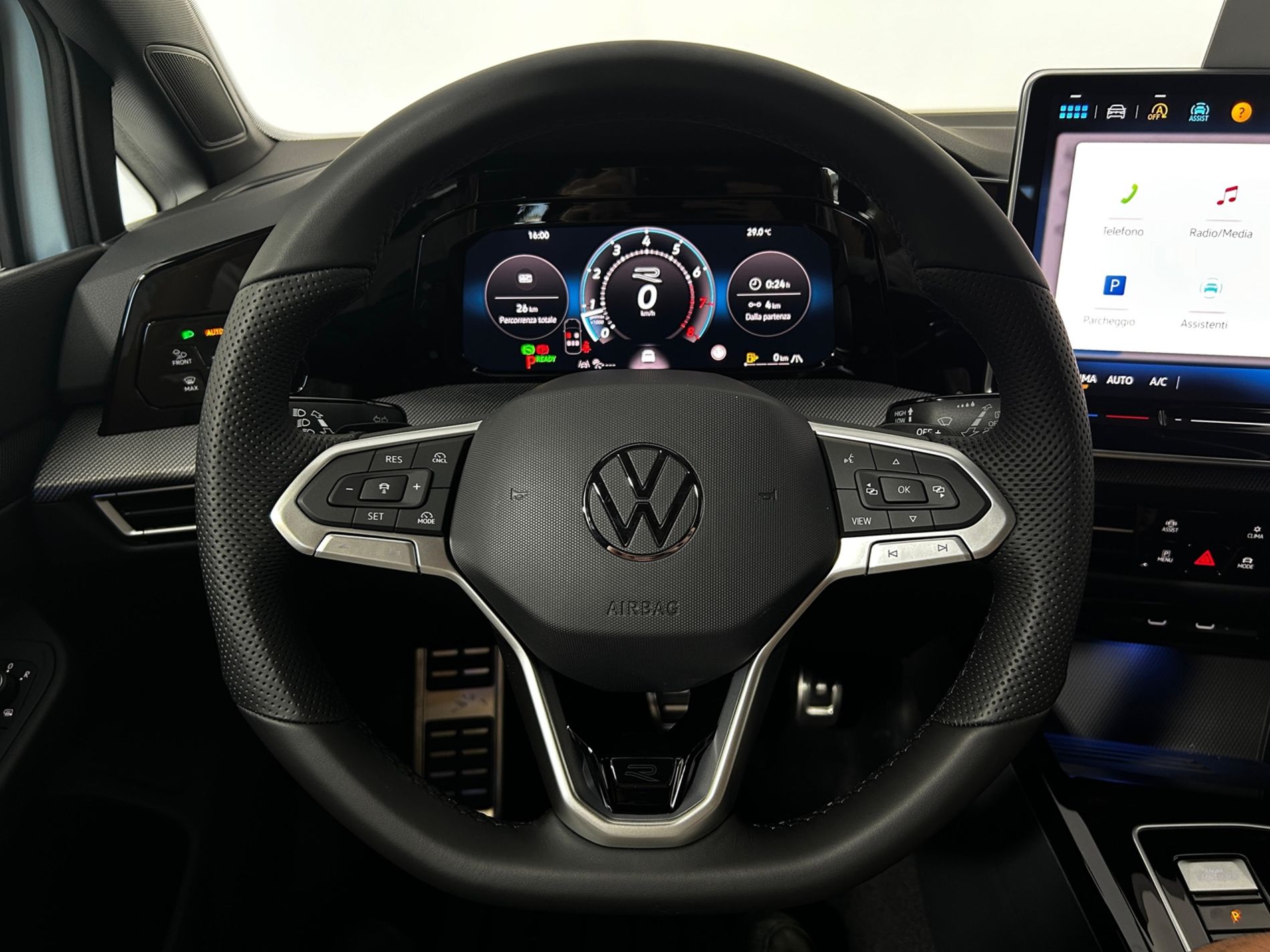 Golf 1.5 R-Line Plus 150cv dsg - Autoviemme