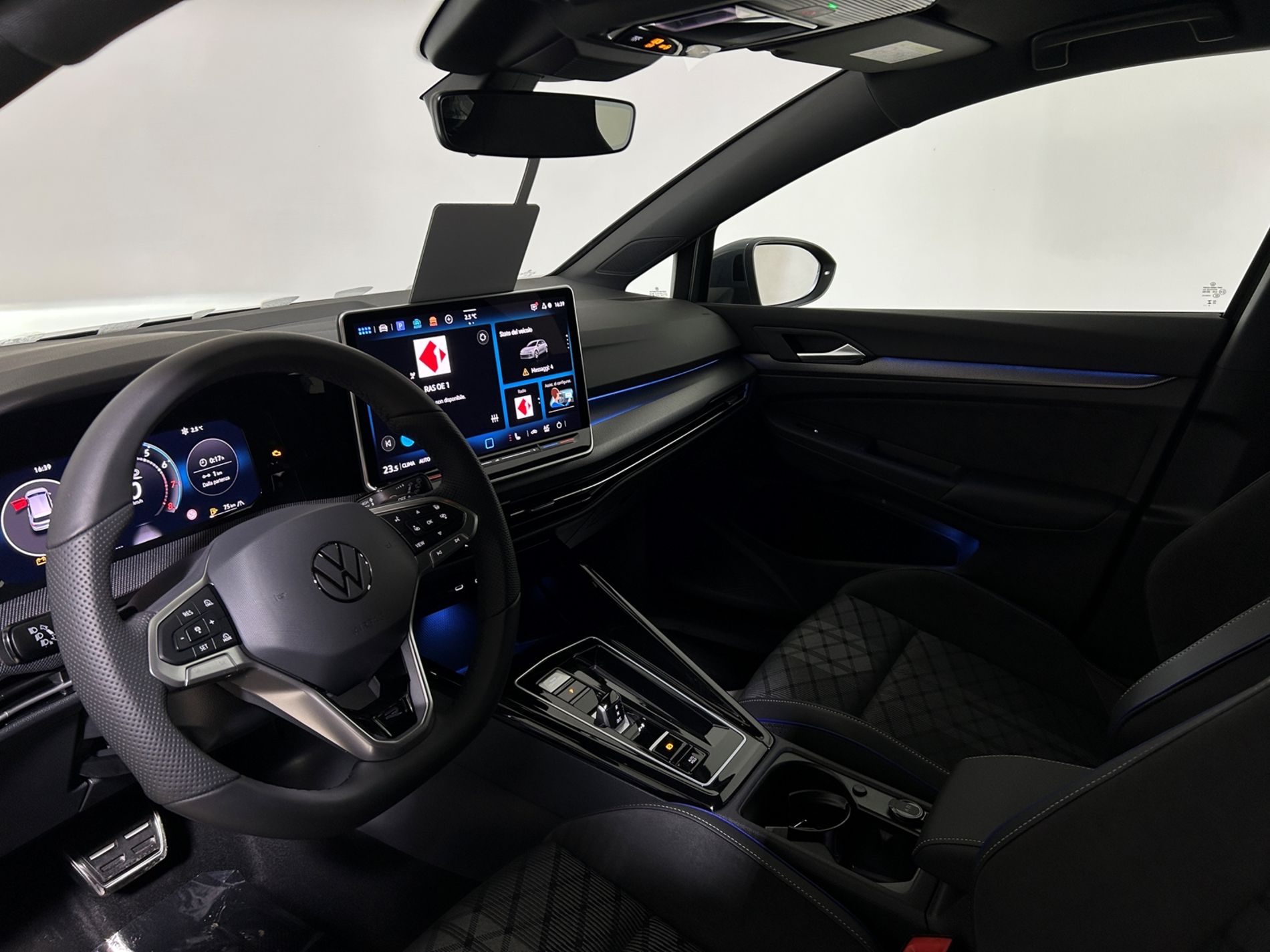 Golf R-Line 150cv dsg - Autoviemme