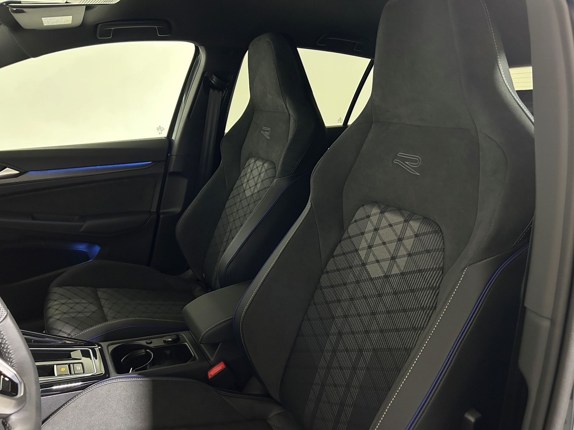 Golf R-Line 150cv dsg - Autoviemme