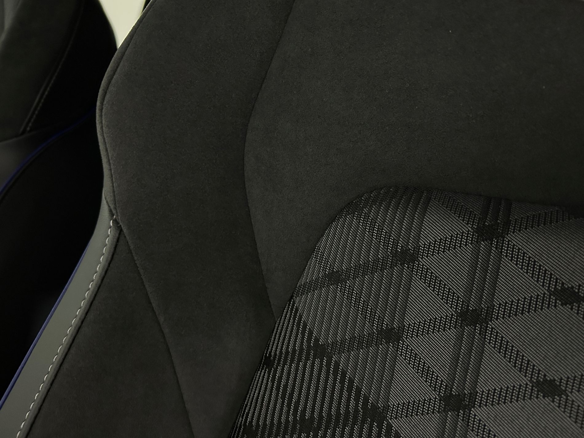 Golf R-Line 150cv dsg - Autoviemme