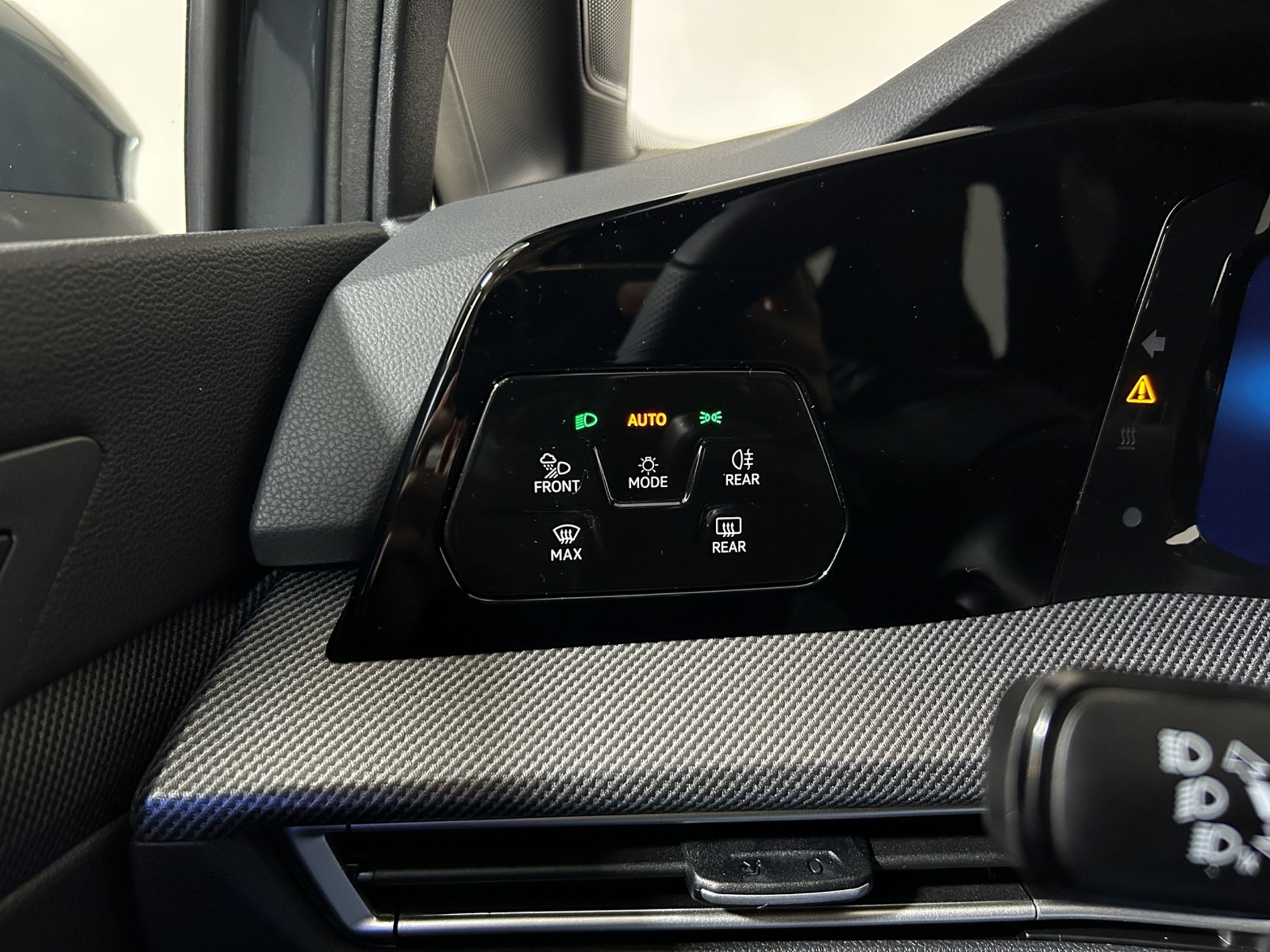 Golf R-Line 150cv dsg - Autoviemme