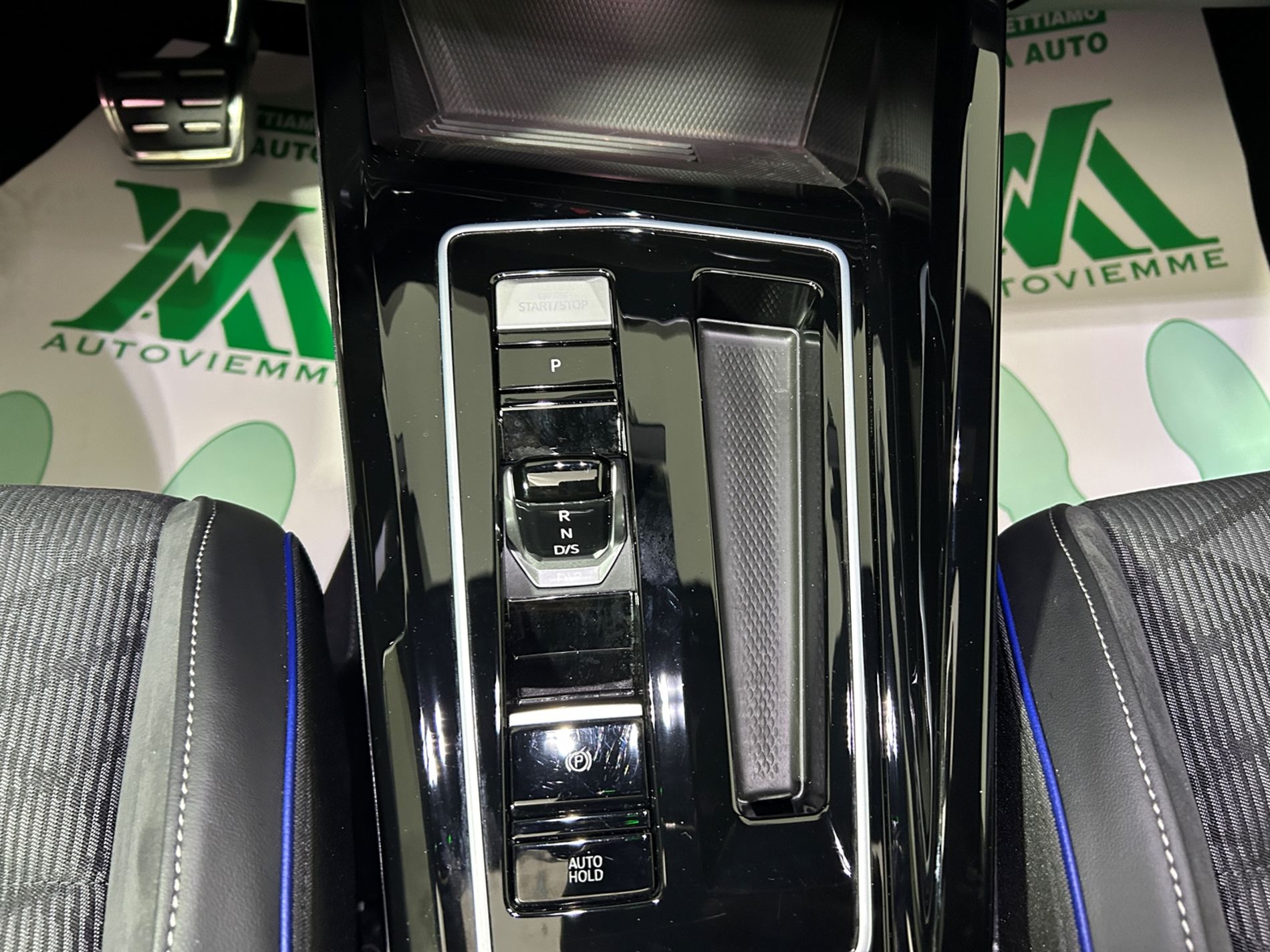 Golf 1.5 etsi R-Line 150cv dsg - Autoviemme