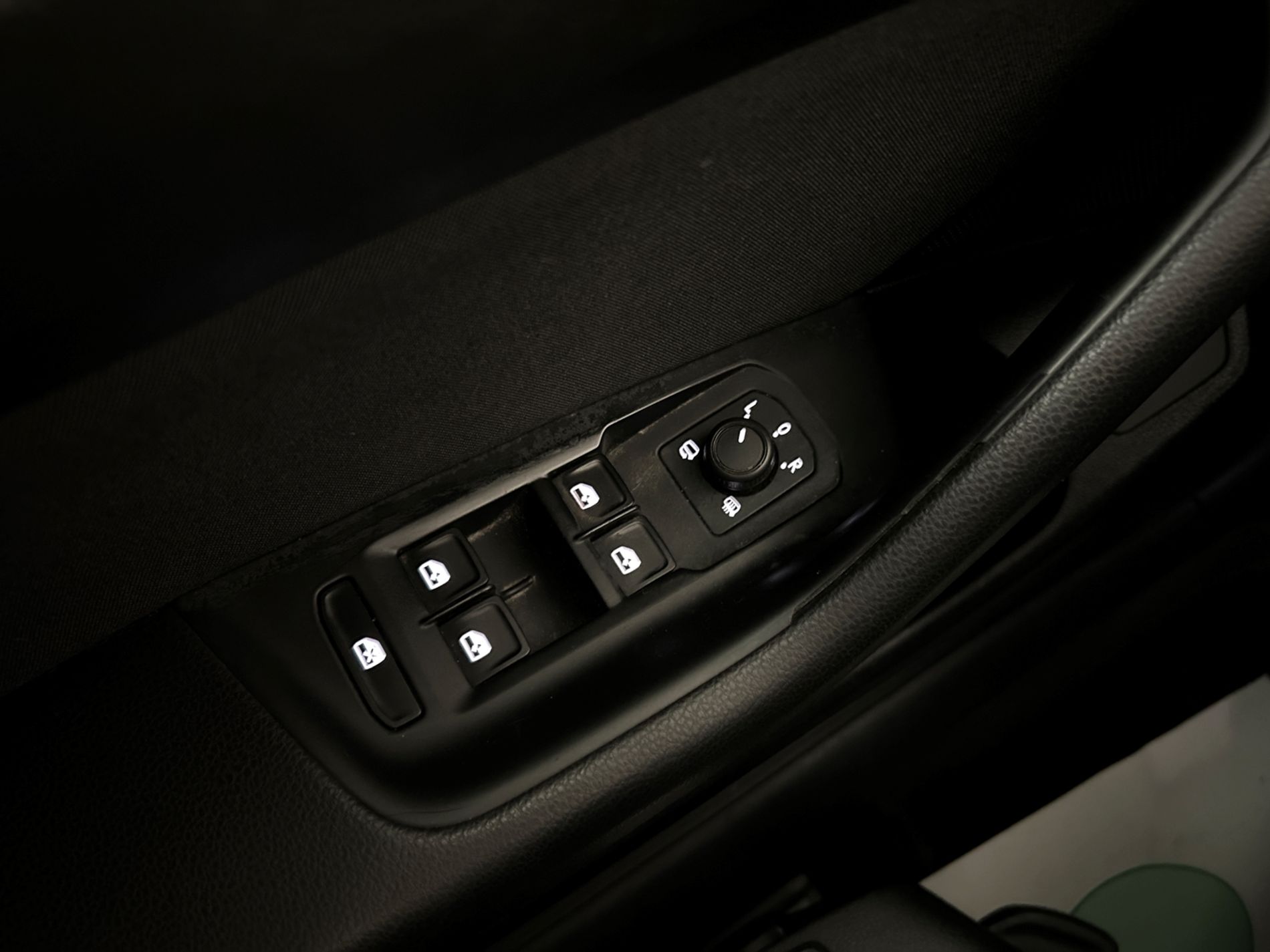 Passat Variant 2.0 tdi Business 150cv - Autoviemme