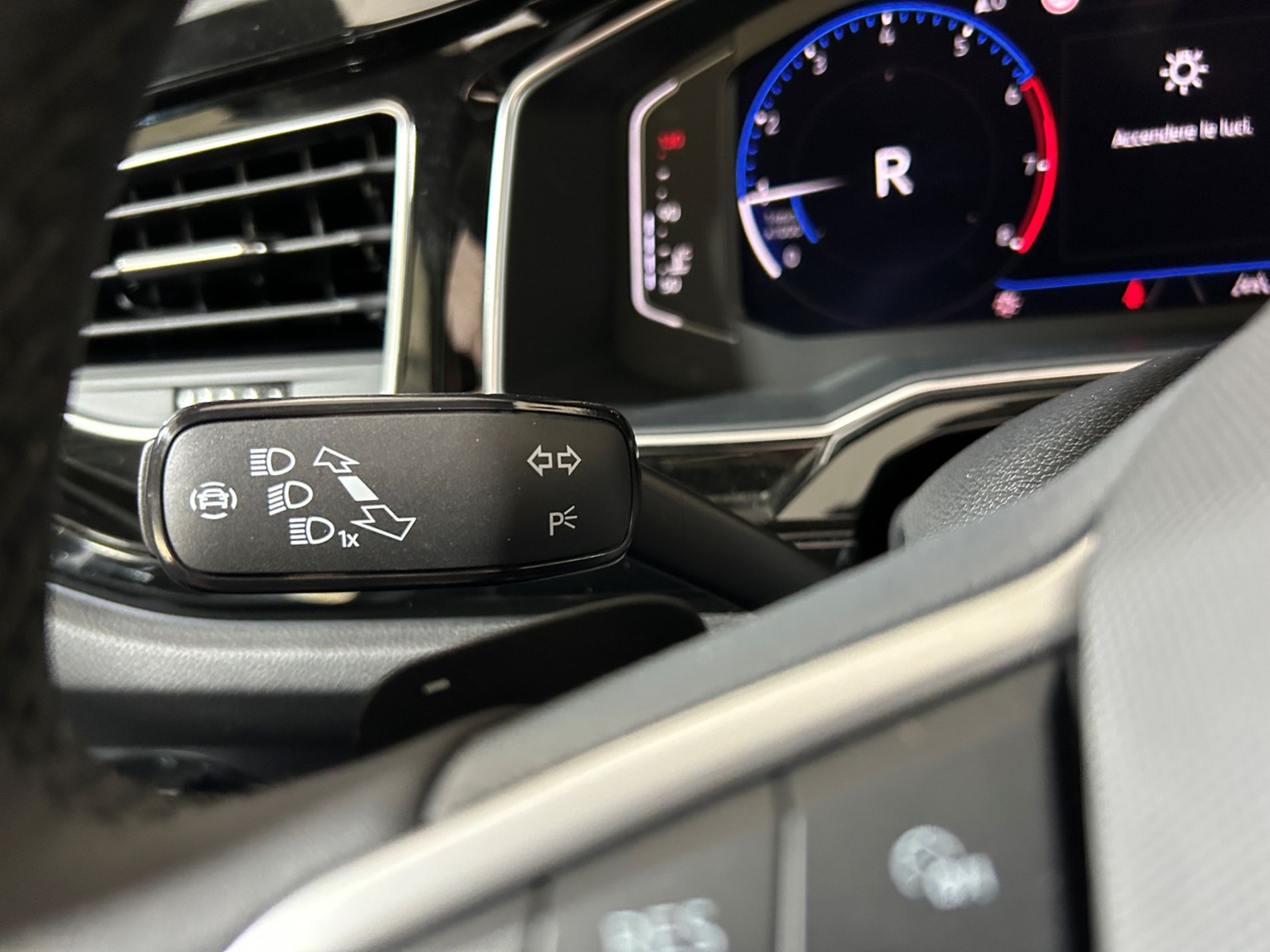 Vw Polo 1.0 tsi Edition 50 95 cv dsg tetto apribile - Autoviemme