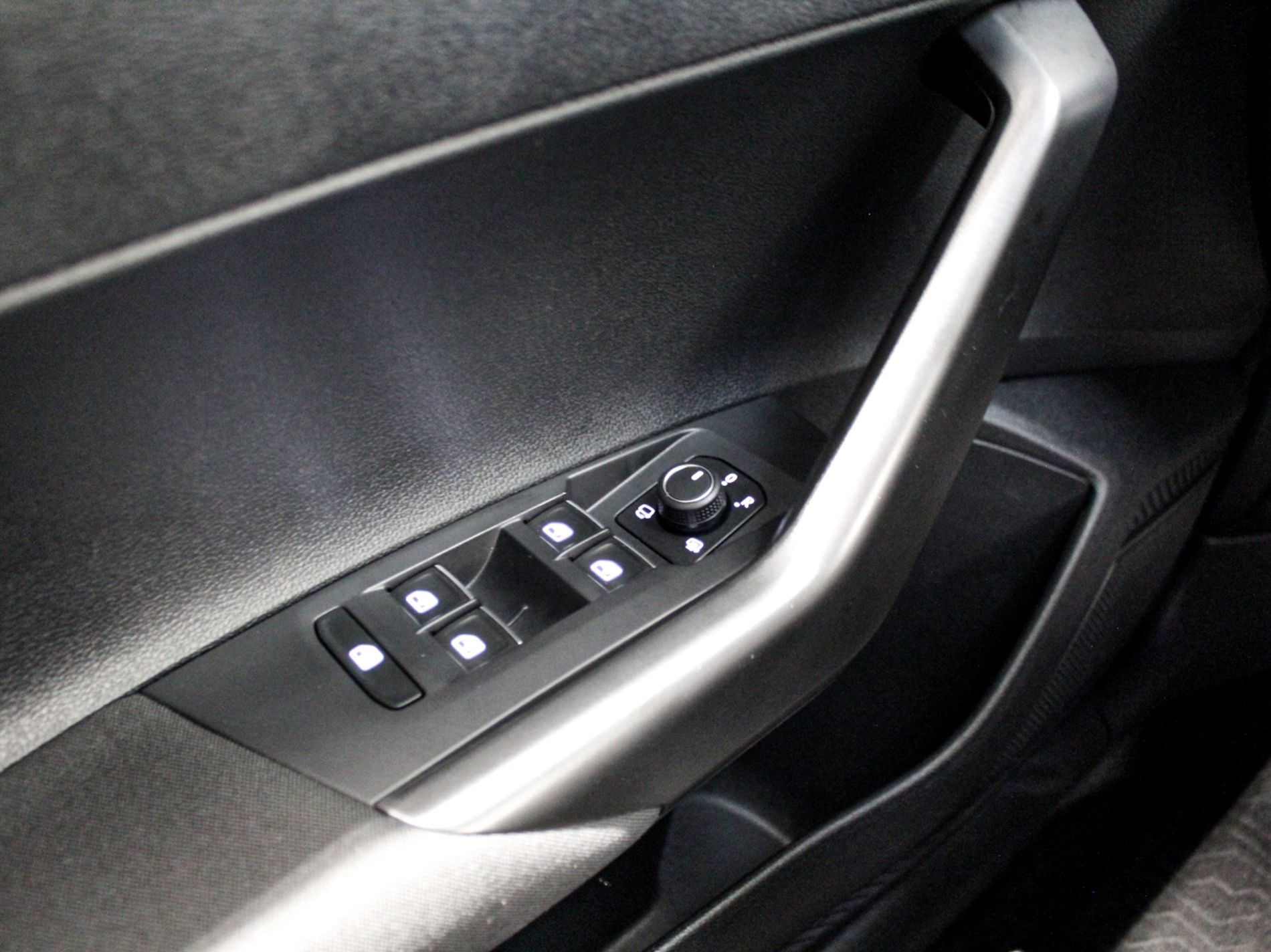 Polo 1.0 tsi R-Line 95cv dsg - Autoviemme