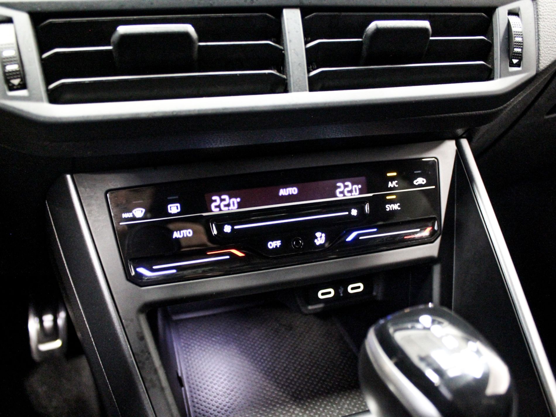 Polo 1.0 tsi R-Line 95cv dsg - Autoviemme