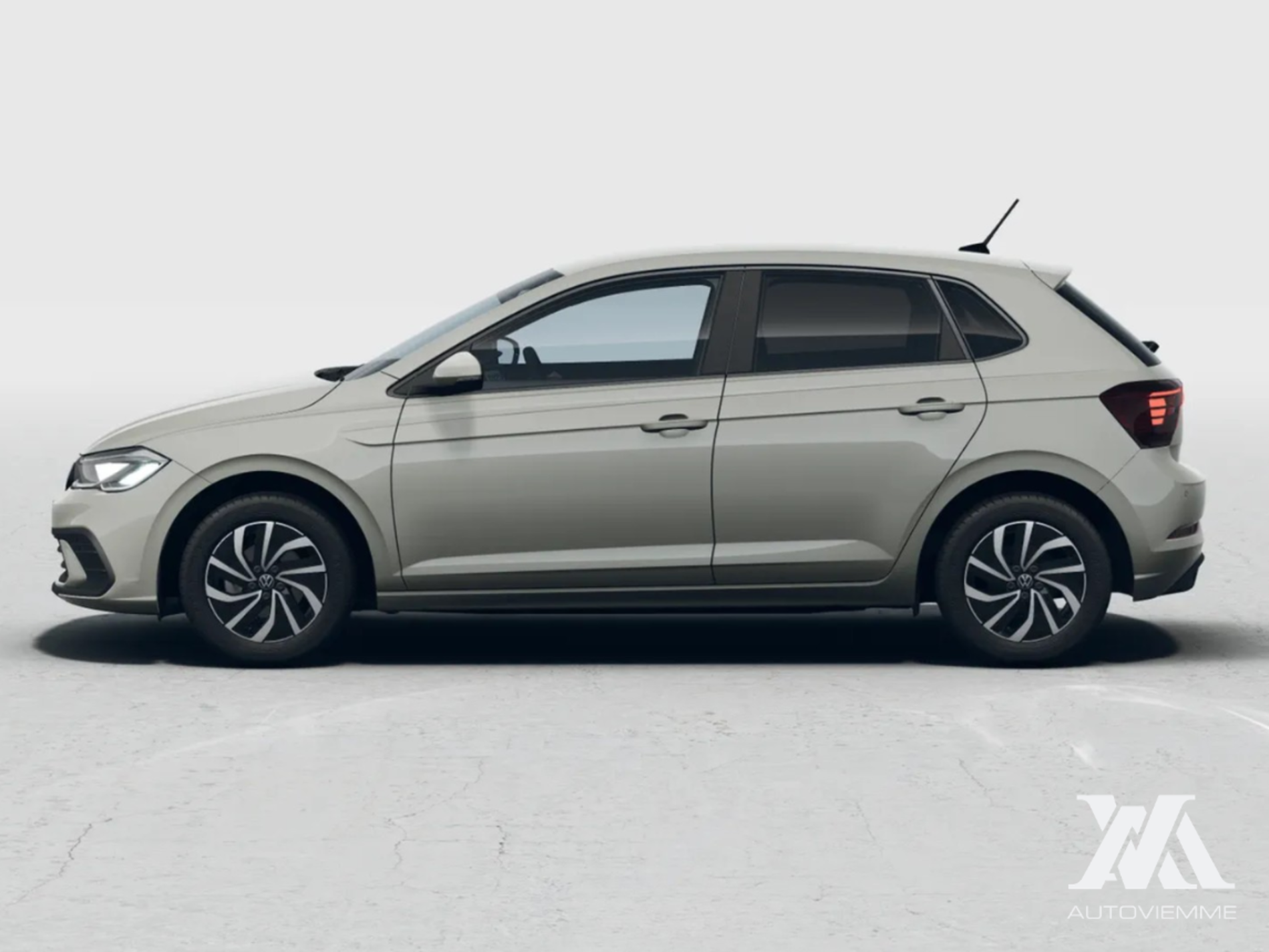 Volkswagen Polo 1.0 Young 80cv   - Autoviemme